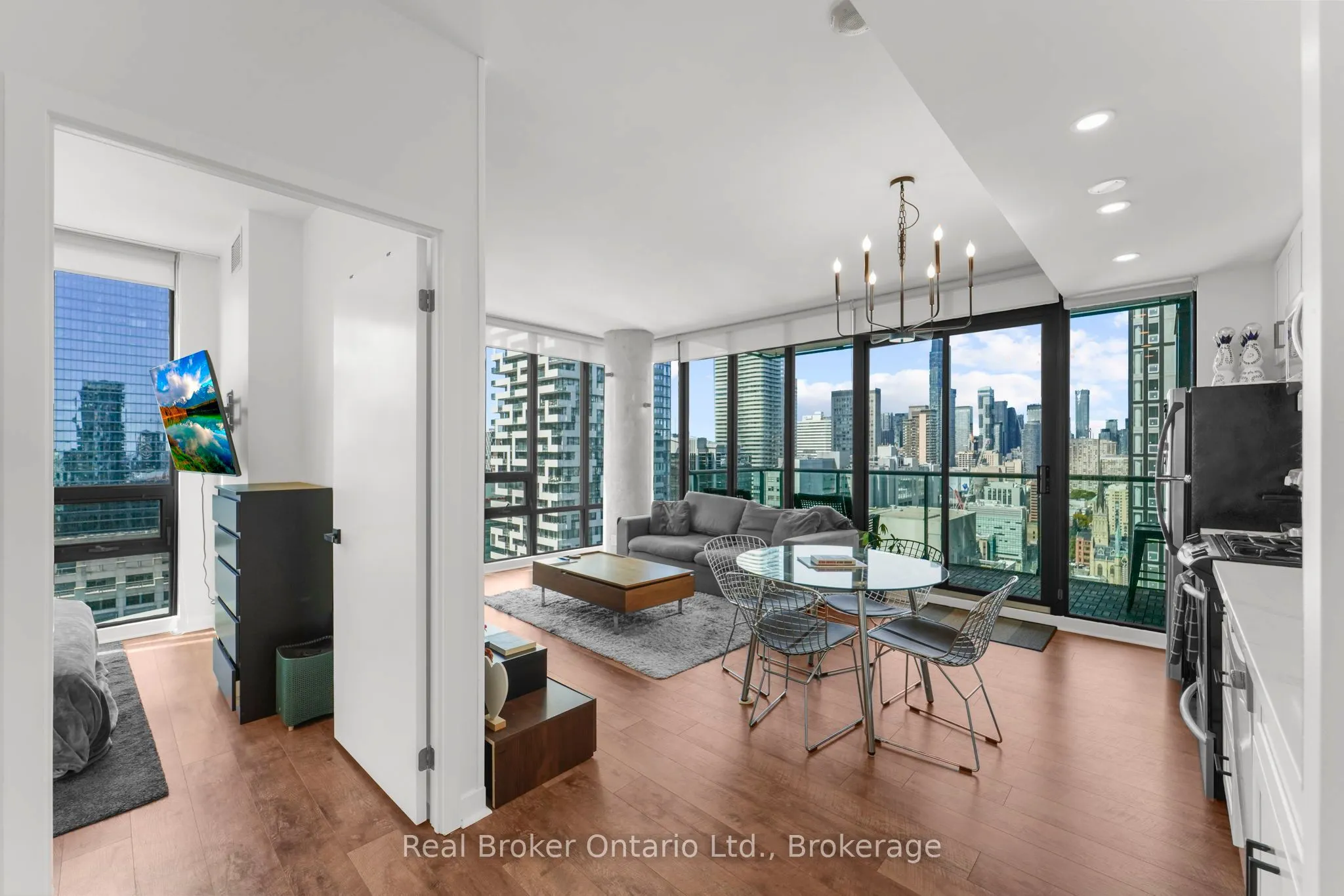 33 LOMBARD Street, #2902