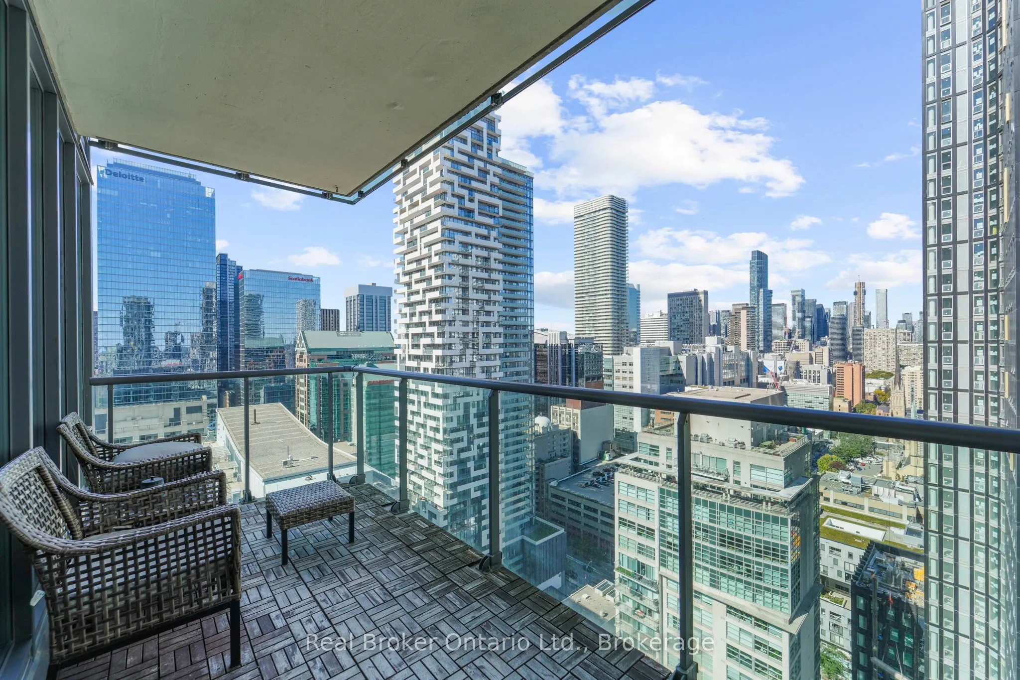 33 LOMBARD Street, #2902
