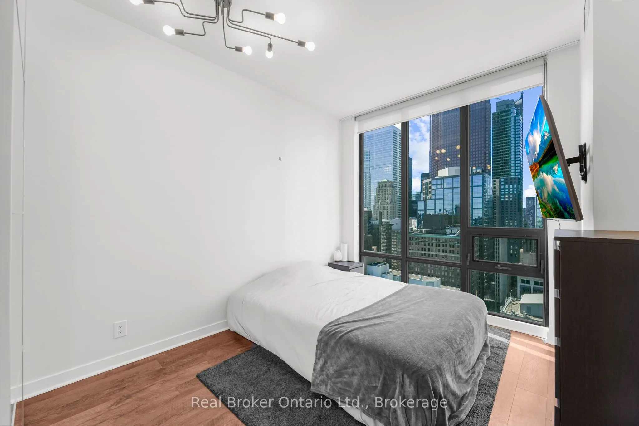 33 LOMBARD Street, #2902