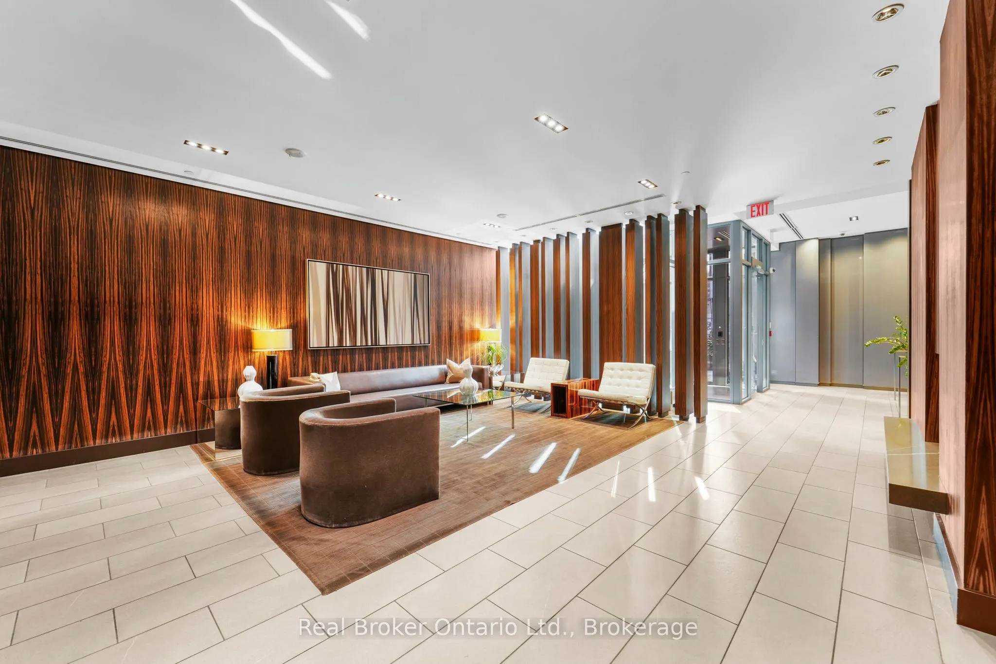 33 LOMBARD Street, #2902