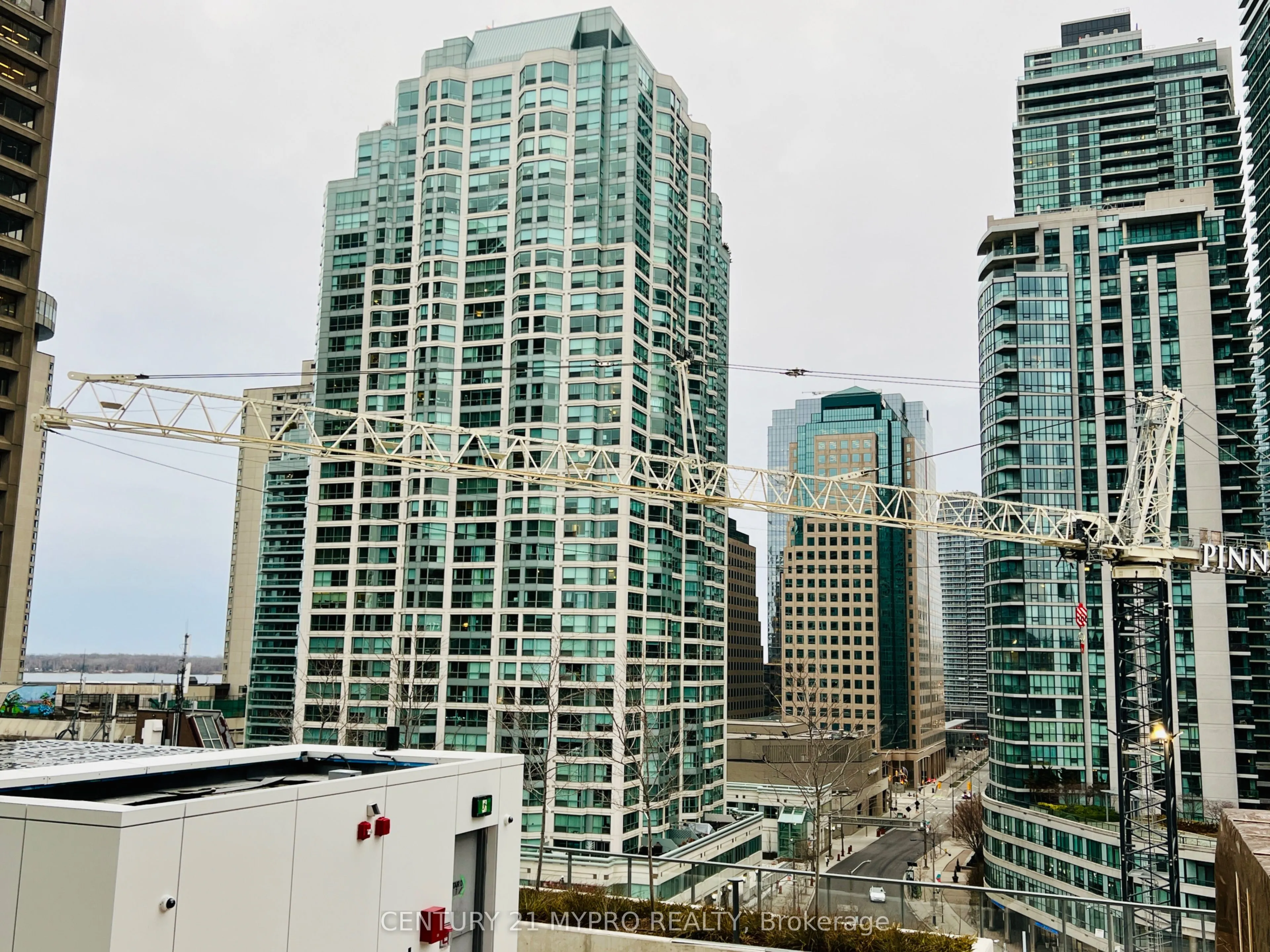 28 Freeland Street, #803