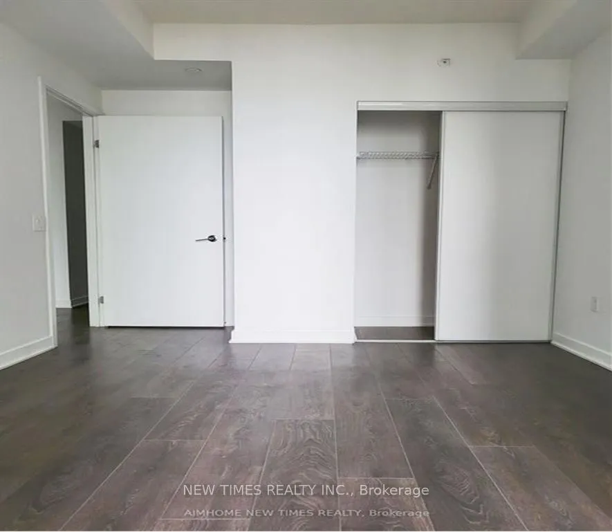 125 Blue Jays Way, #4601