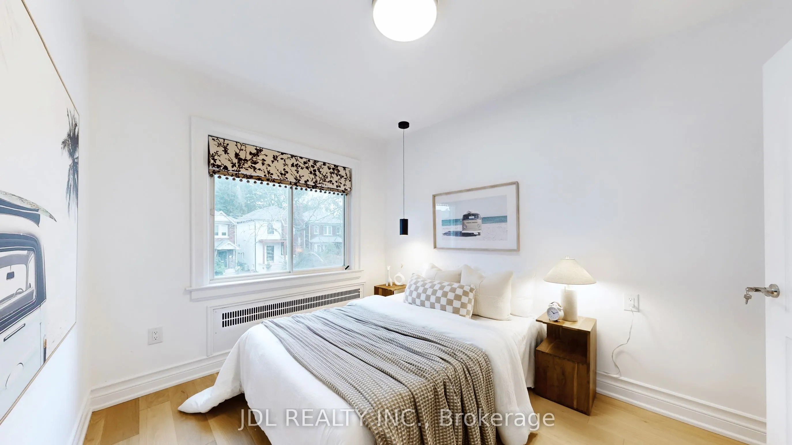 280 Fairlawn Avenue
