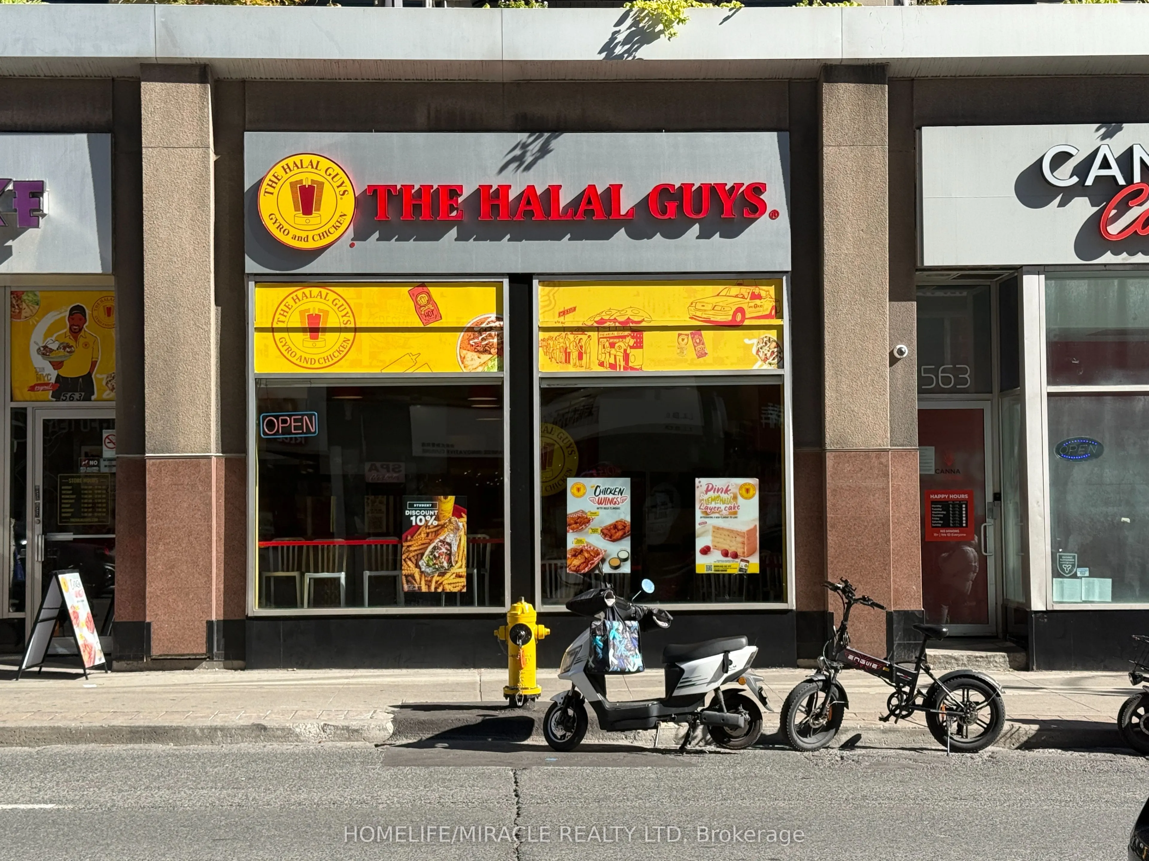 563 Yonge Street