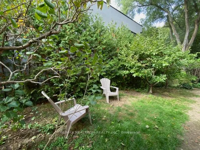 36 George Henry Boulevard