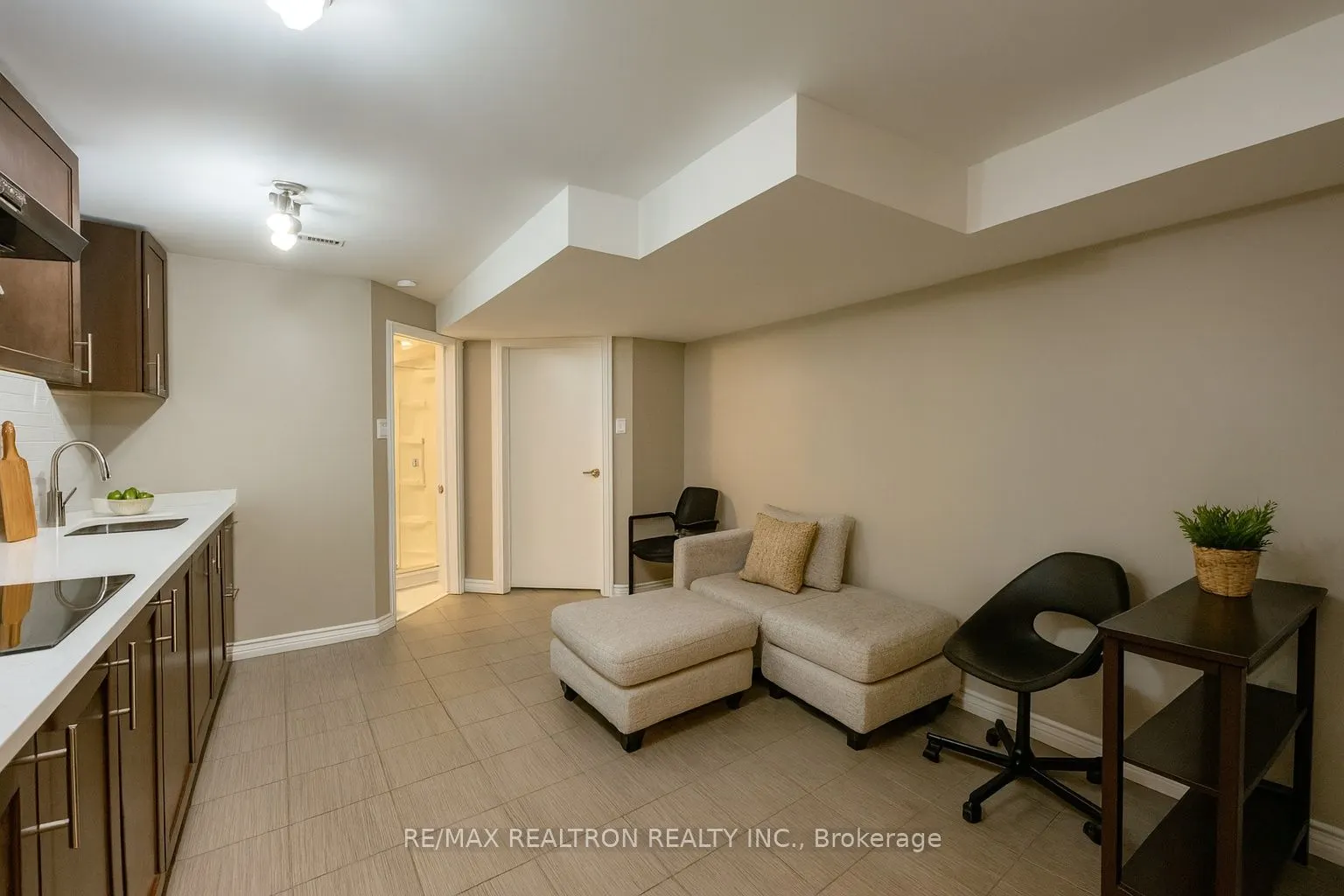 36 George Henry Boulevard