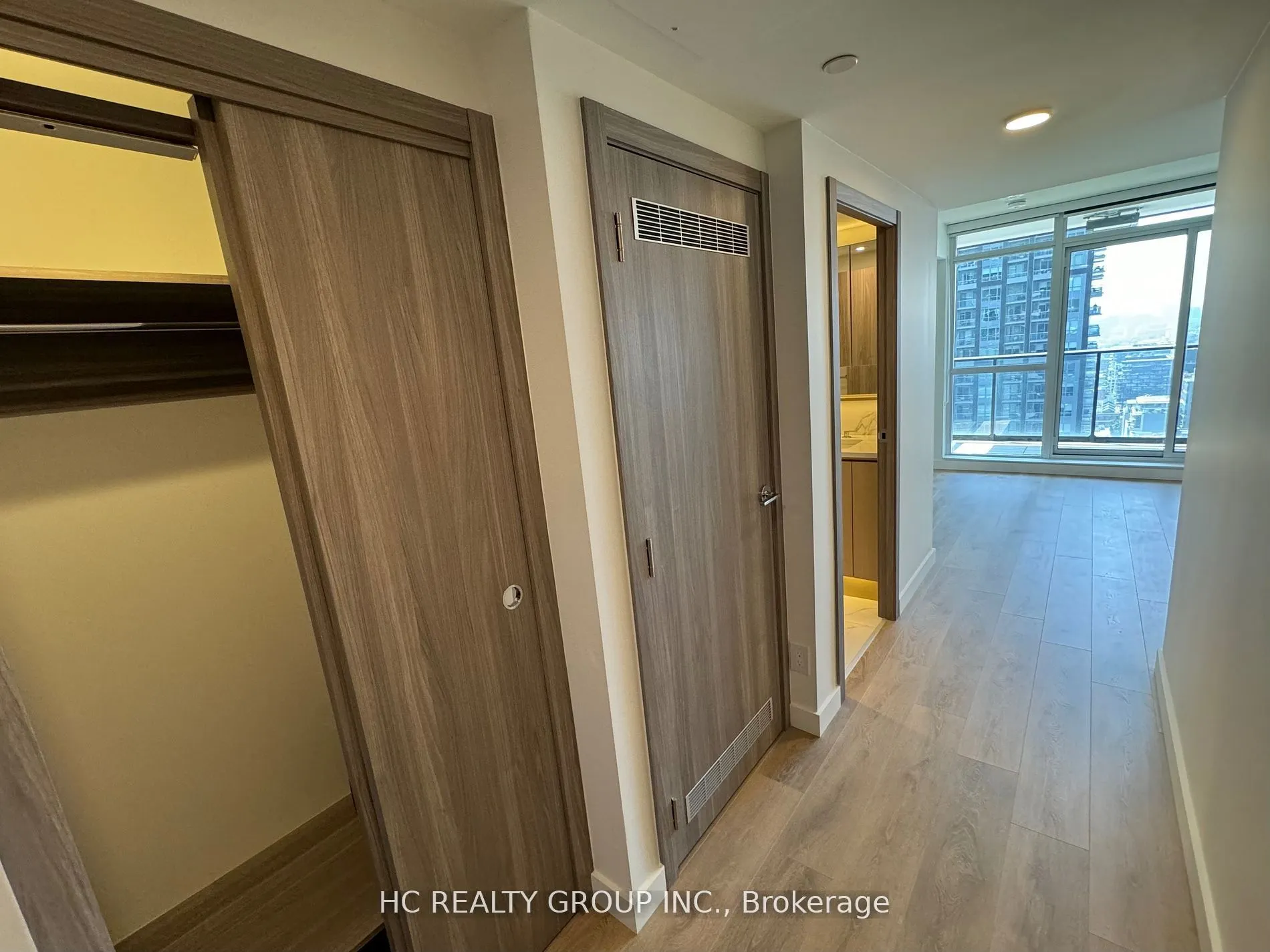 38 Widmer Street, #3609