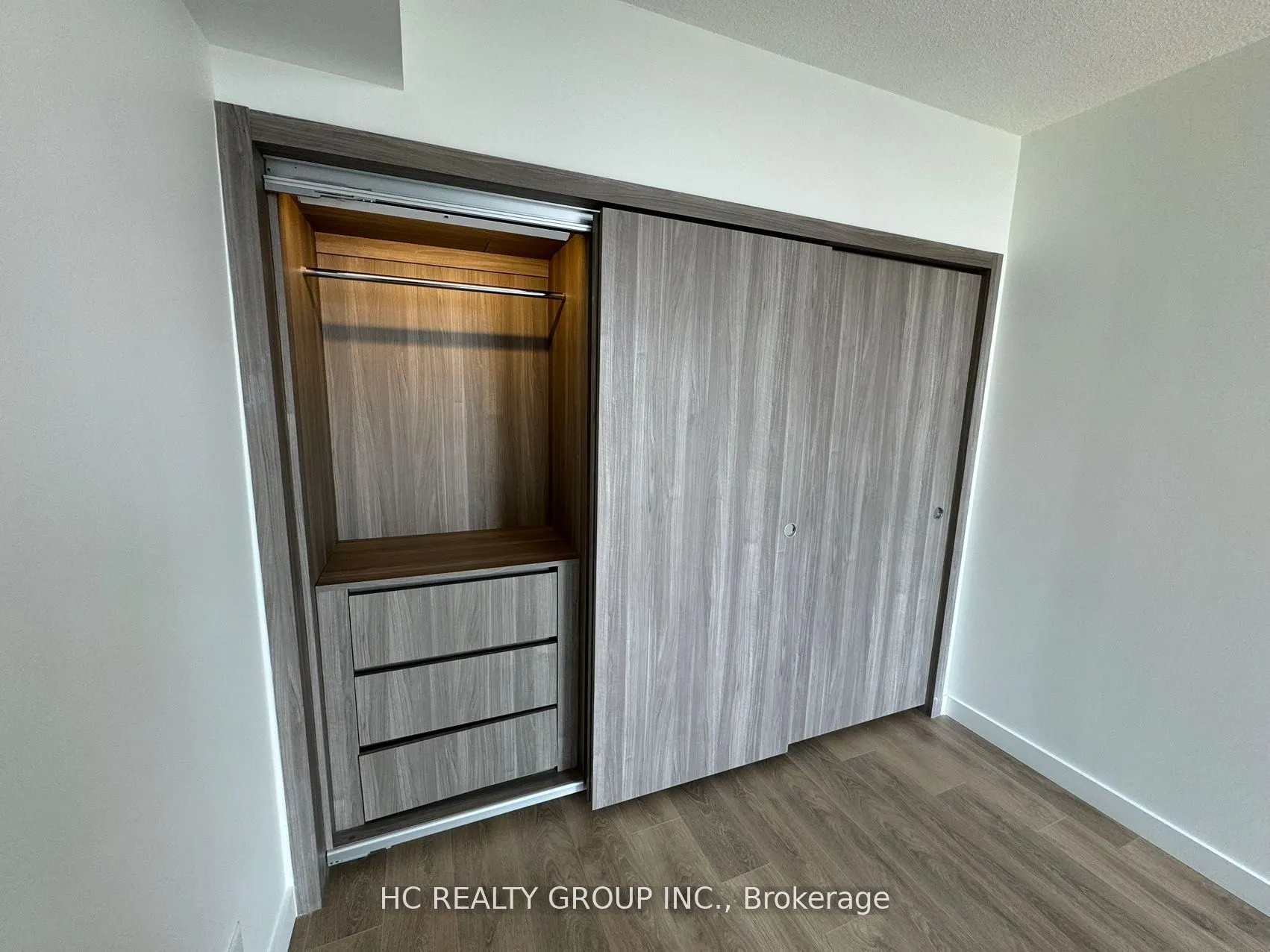 38 Widmer Street, #3609