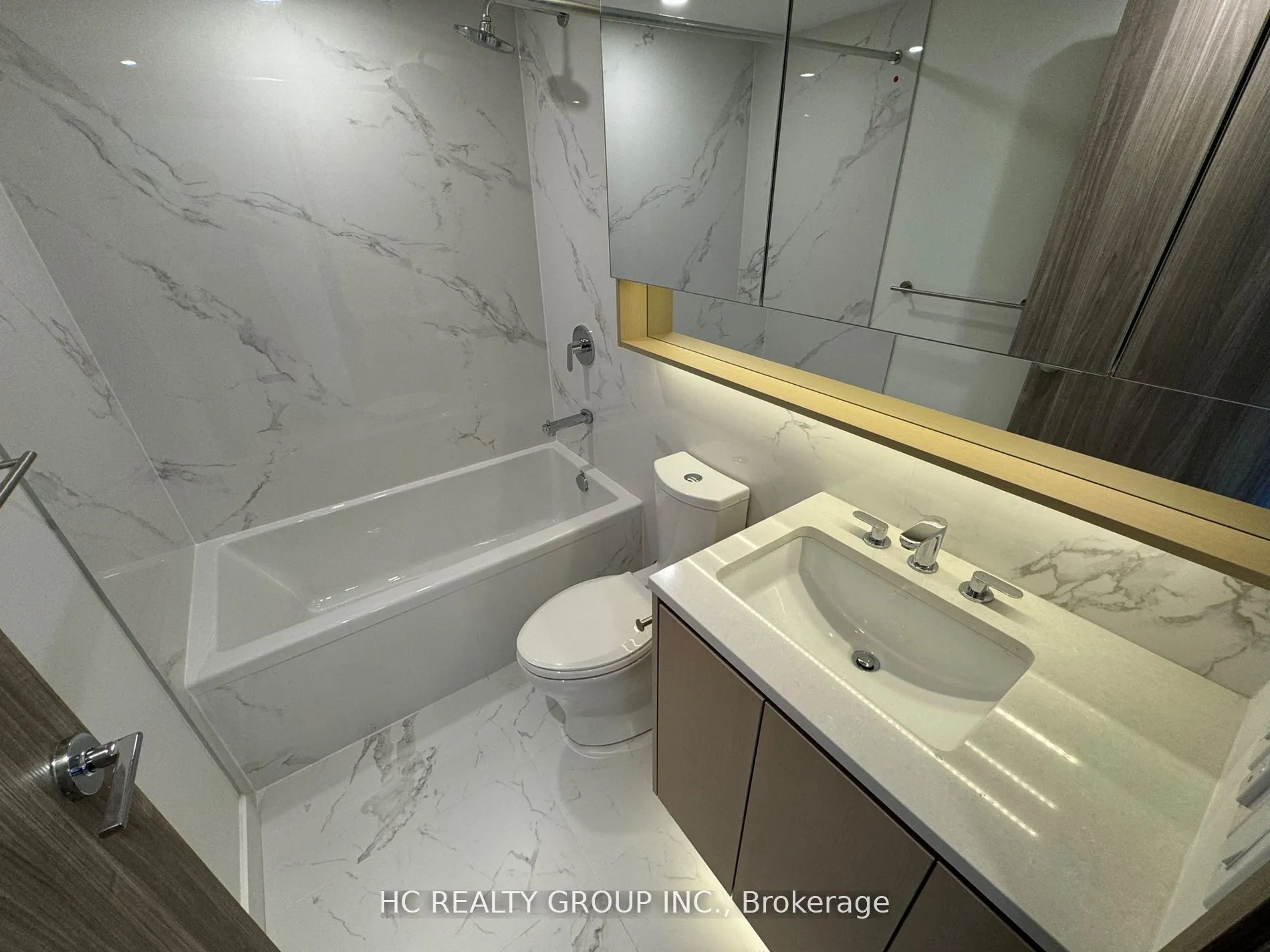 38 Widmer Street, #3609