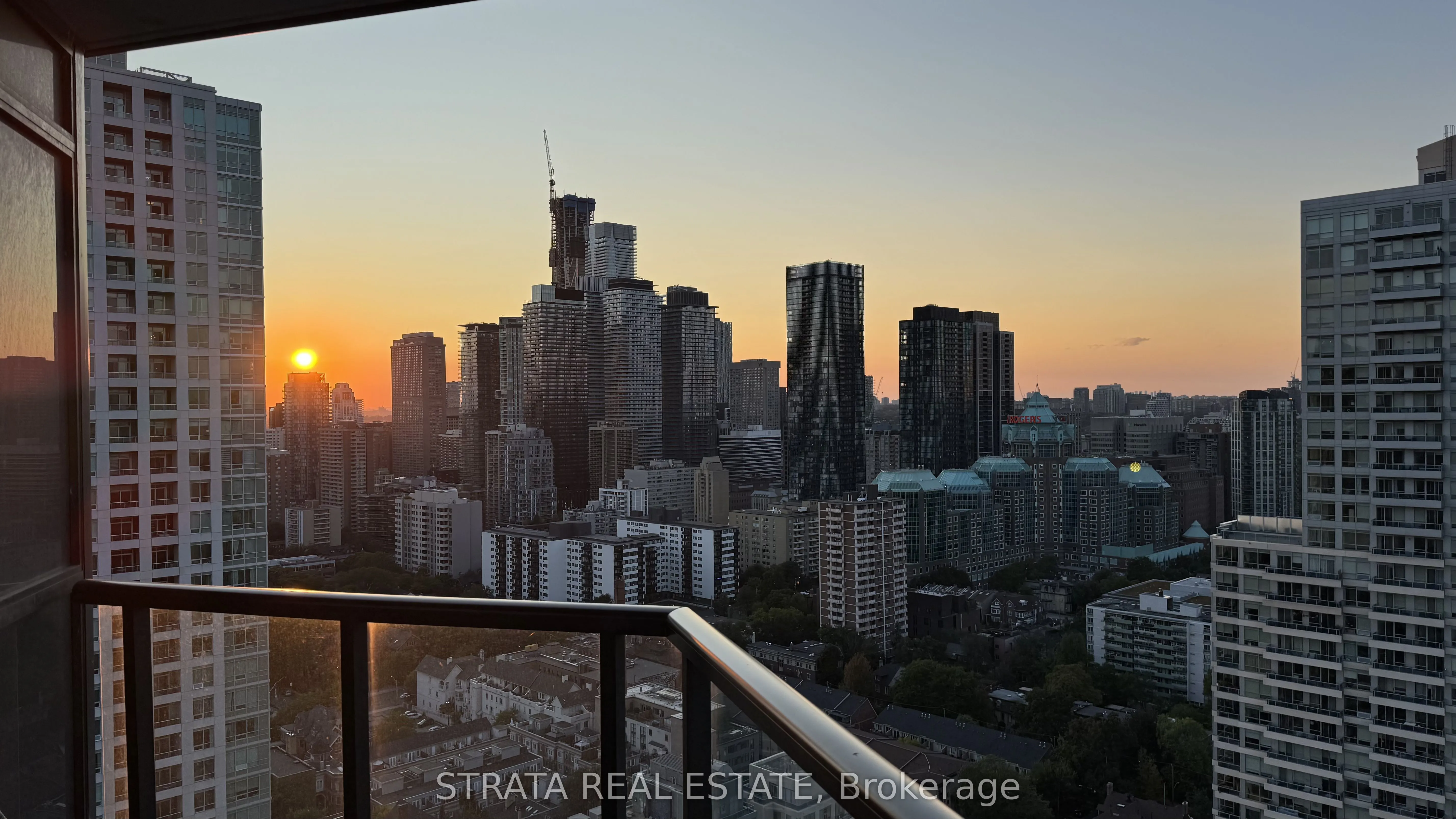 159 Wellesley Street E, #2903