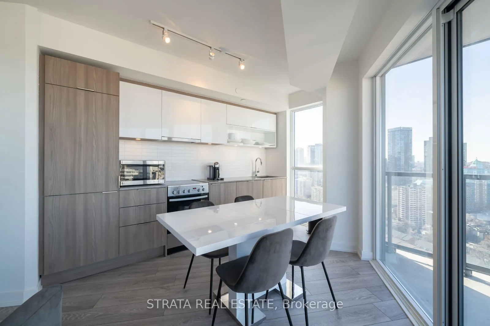 159 Wellesley Street E, #2903