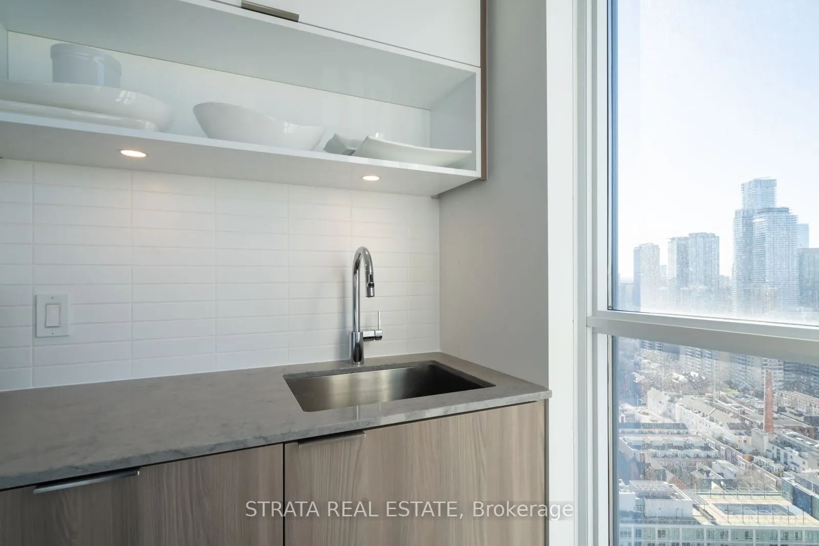 159 Wellesley Street E, #2903