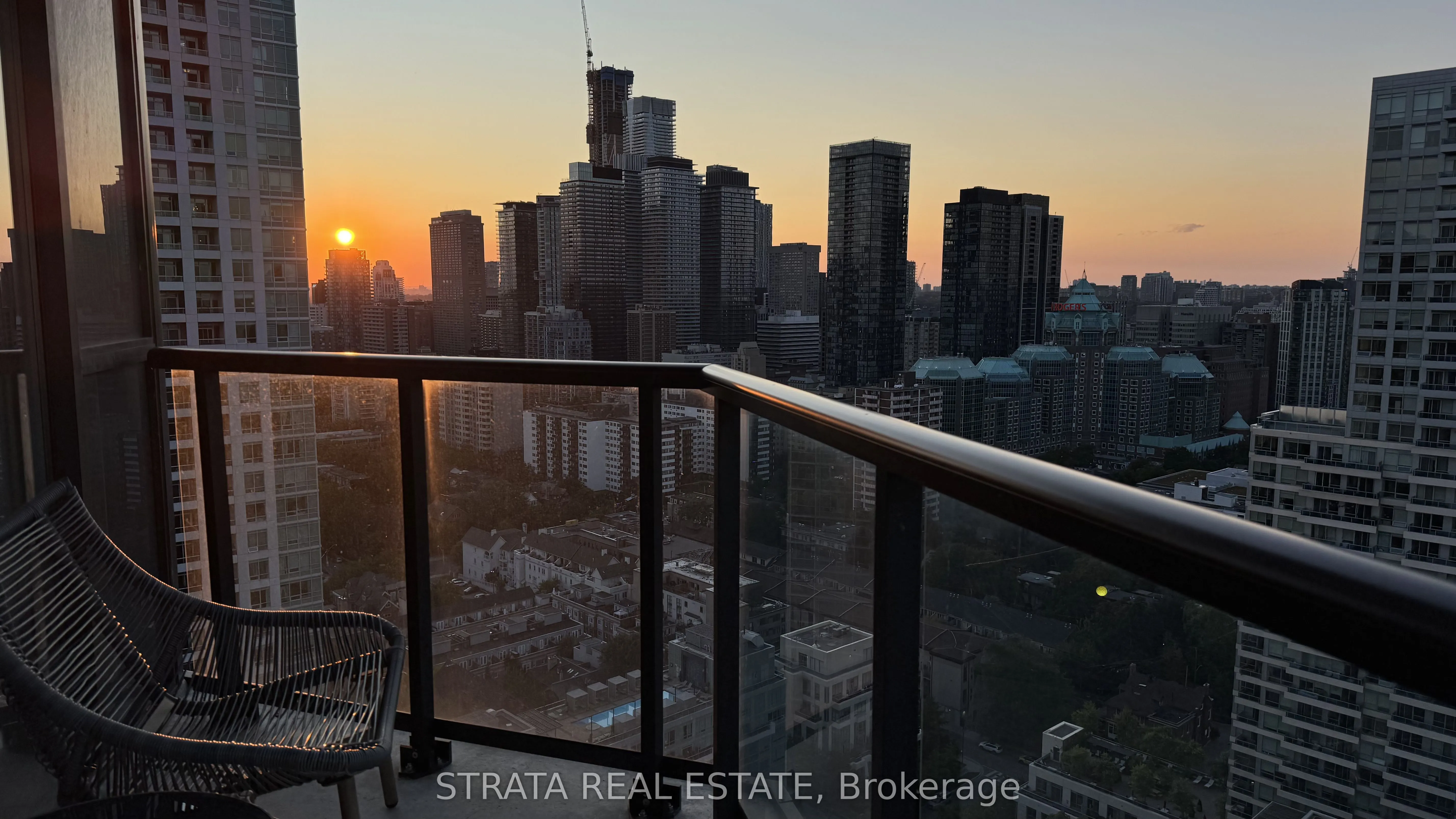 159 Wellesley Street E, #2903