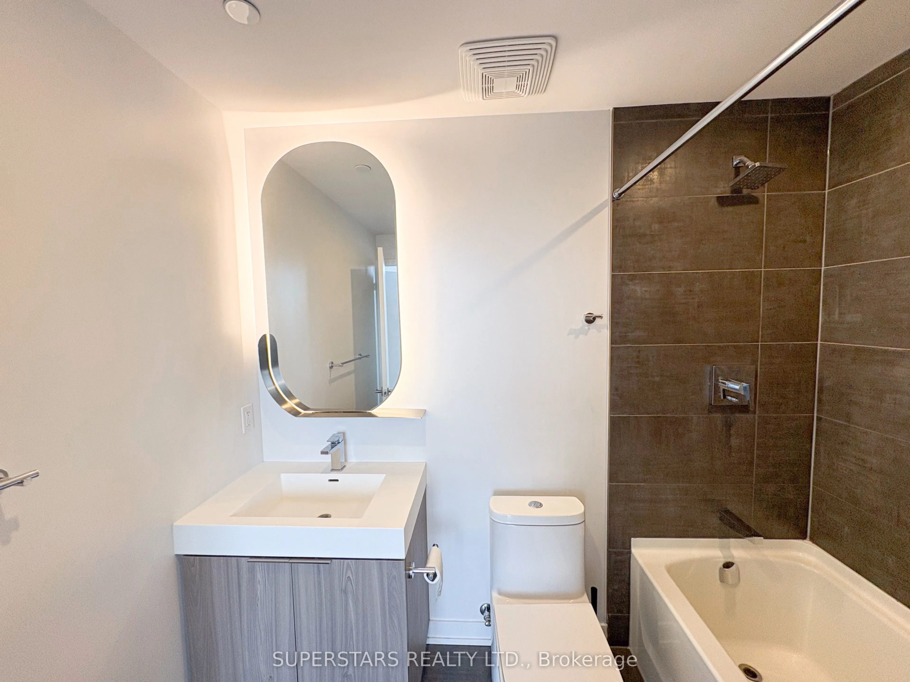 15 Holmes Avenue, #1603