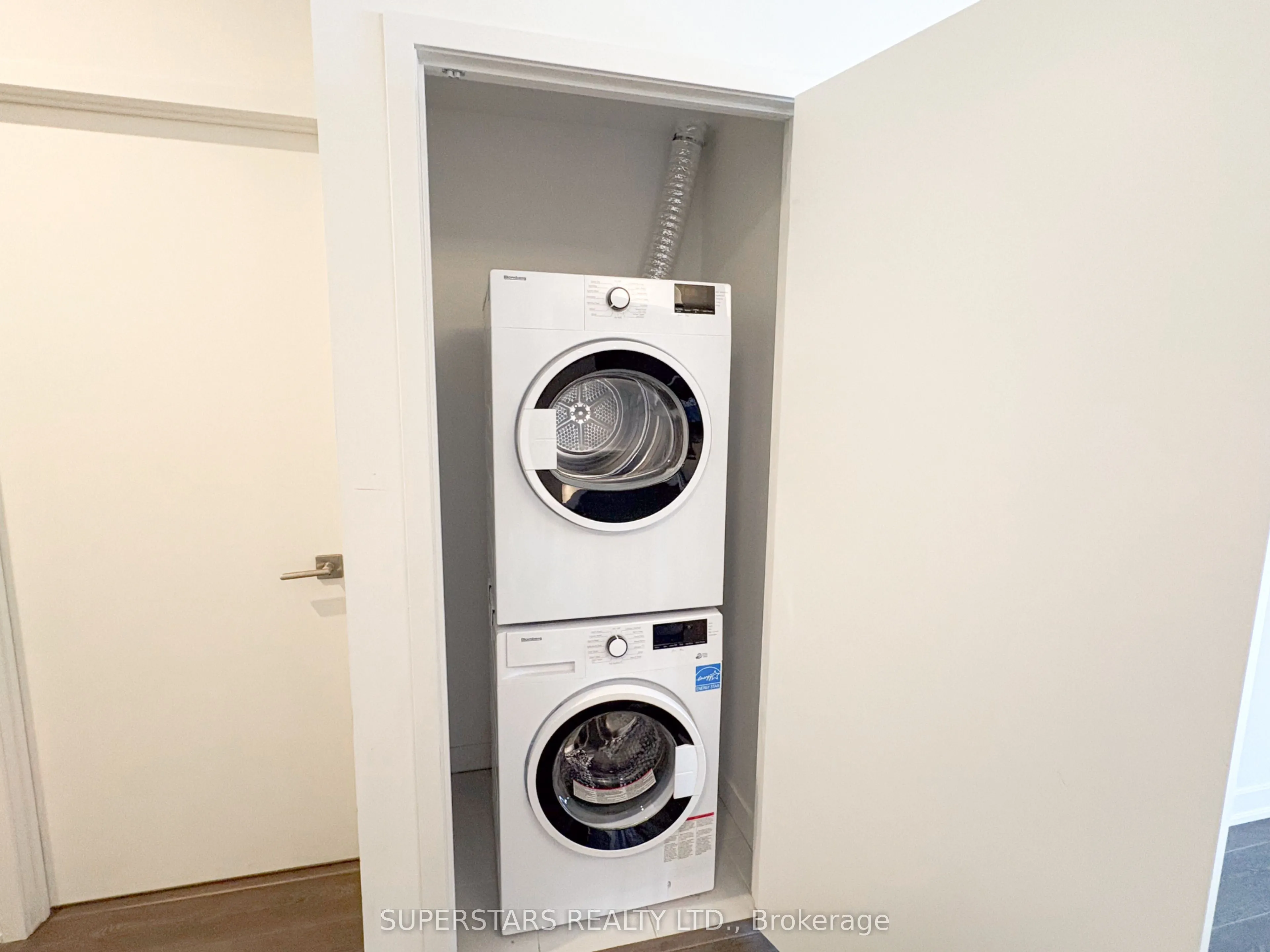 15 Holmes Avenue, #1603