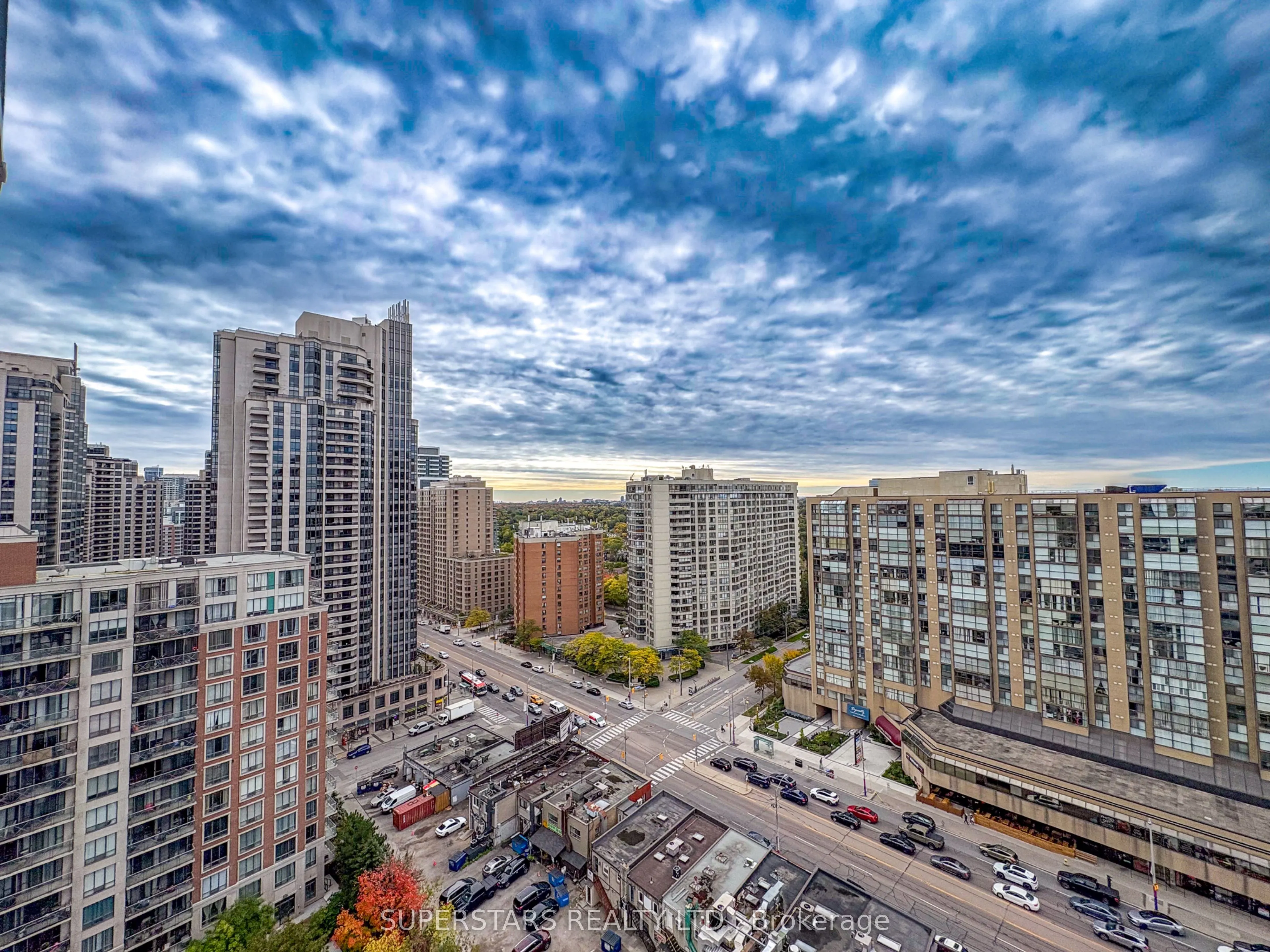 15 Holmes Avenue, #1603