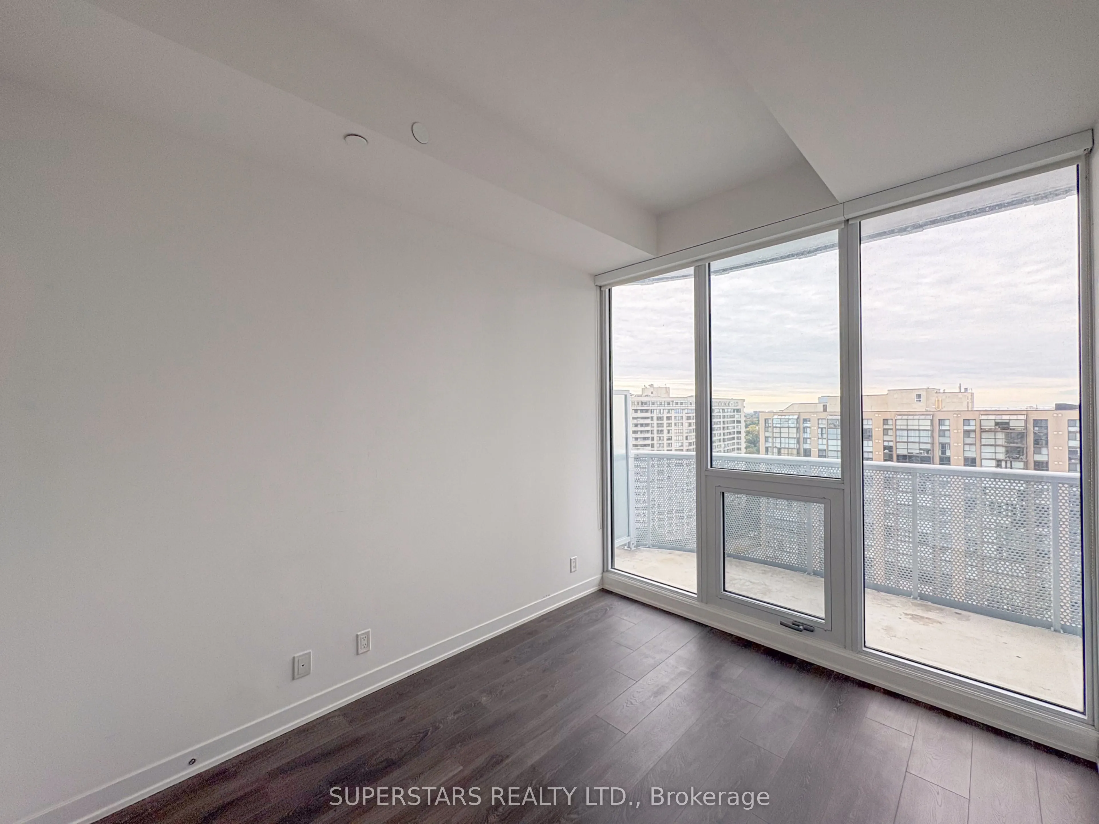 15 Holmes Avenue, #1603