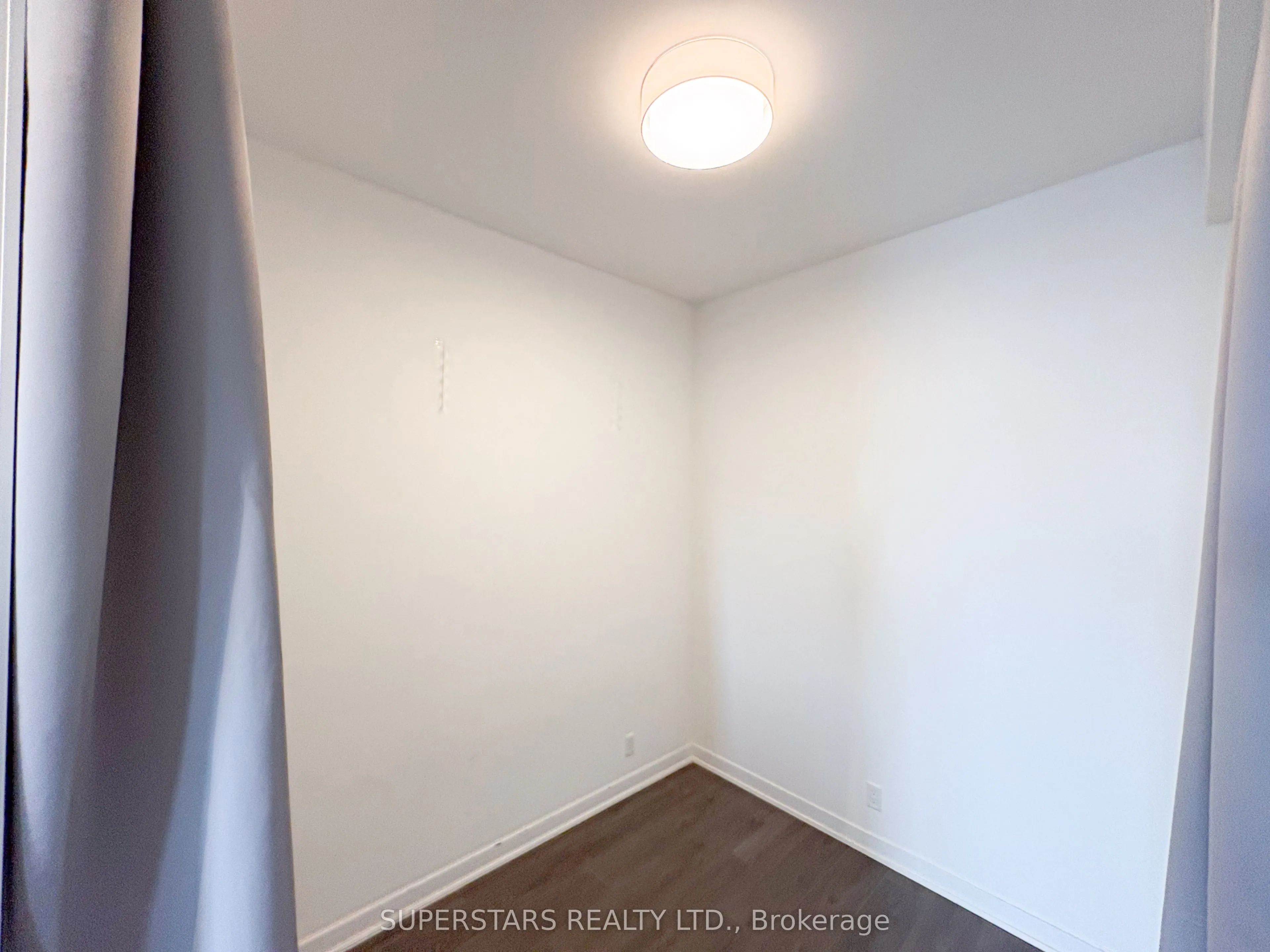 15 Holmes Avenue, #1603