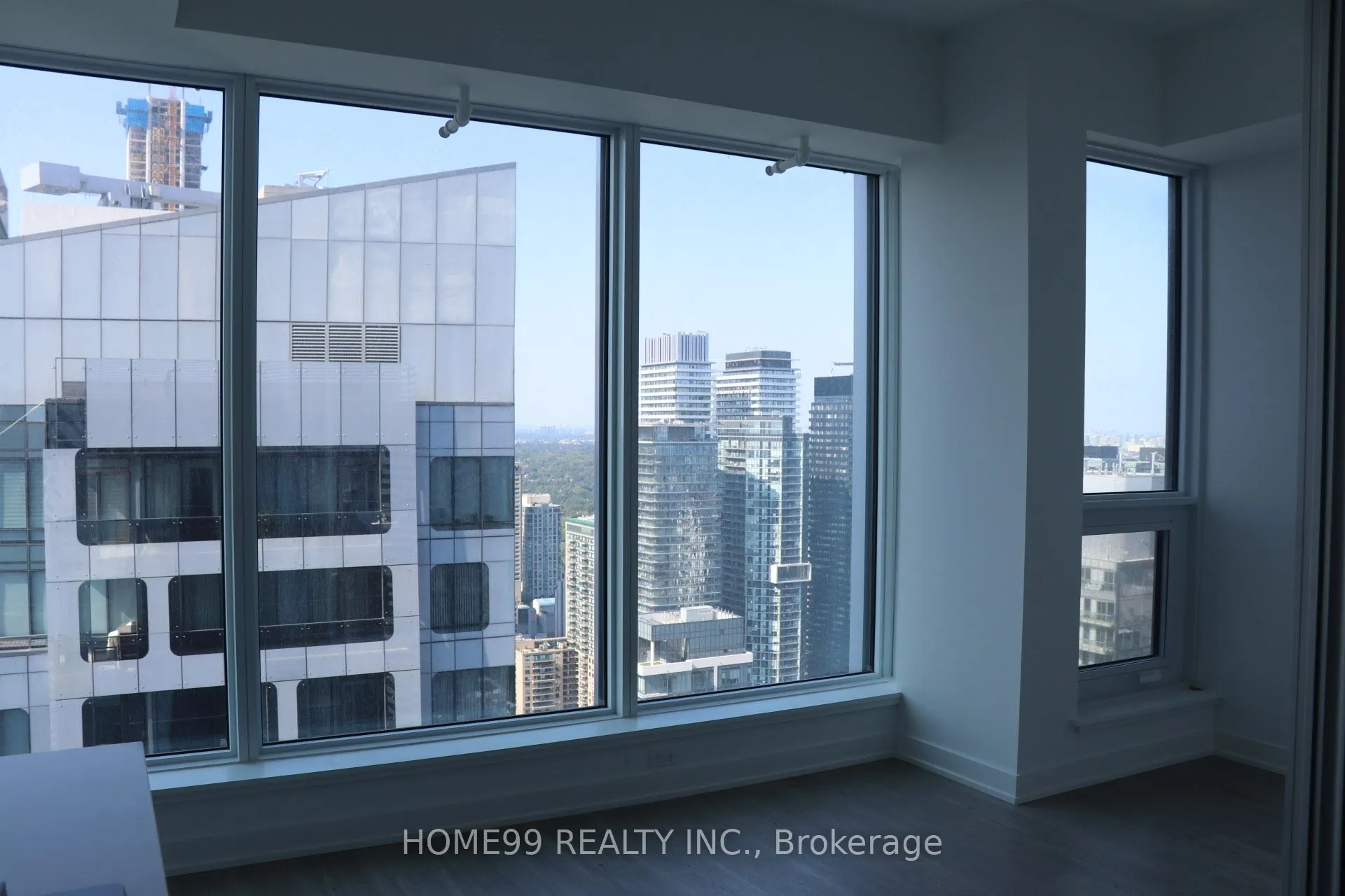 8 Wellesley Street W, #5906