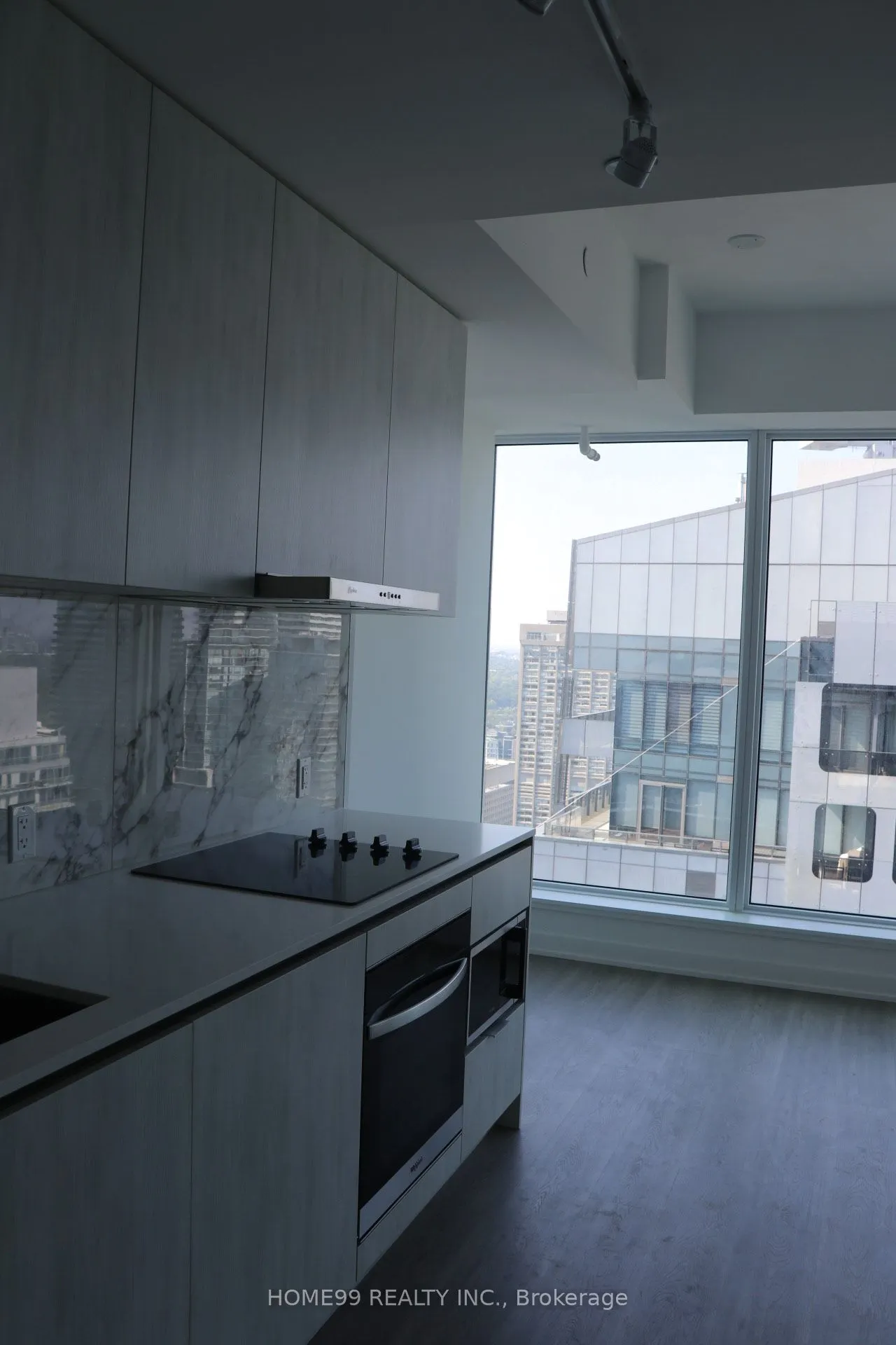 8 Wellesley Street W, #5906