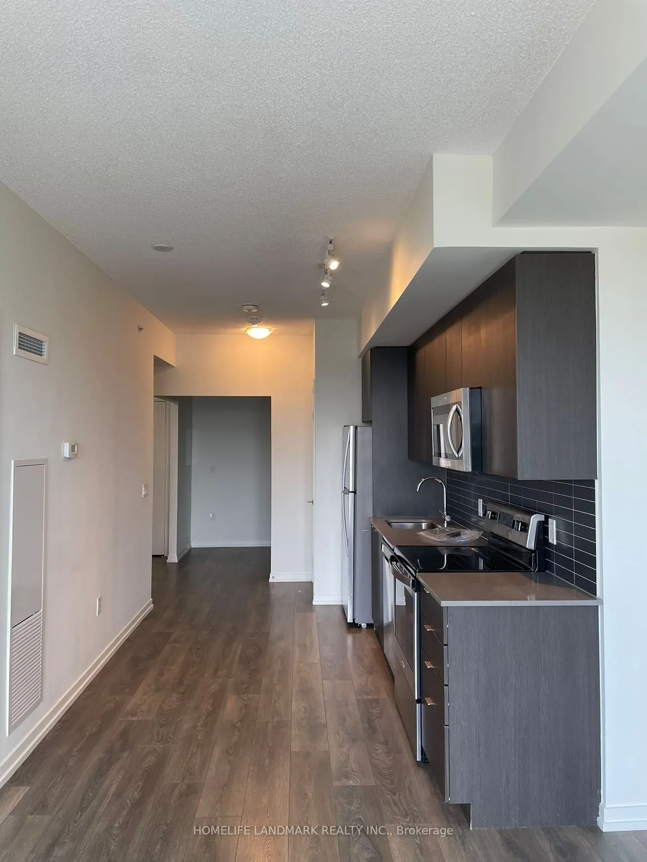 3237 BAYVIEW Avenue, #601
