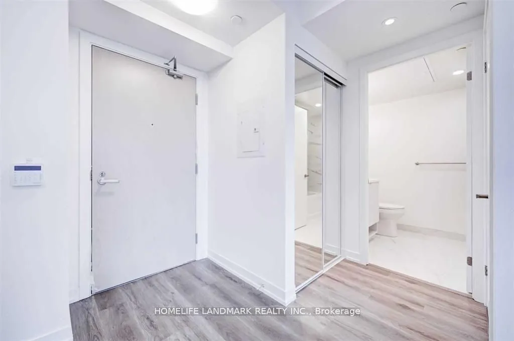 138 Downes Street, #2706