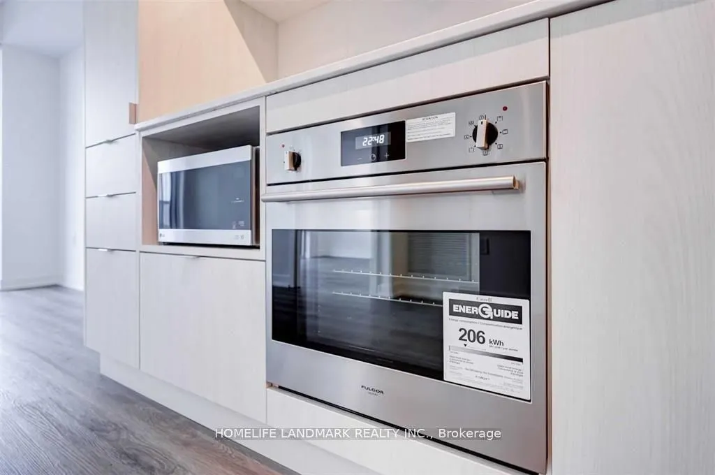 138 Downes Street, #2706