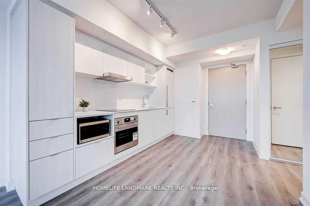 138 Downes Street, #2706