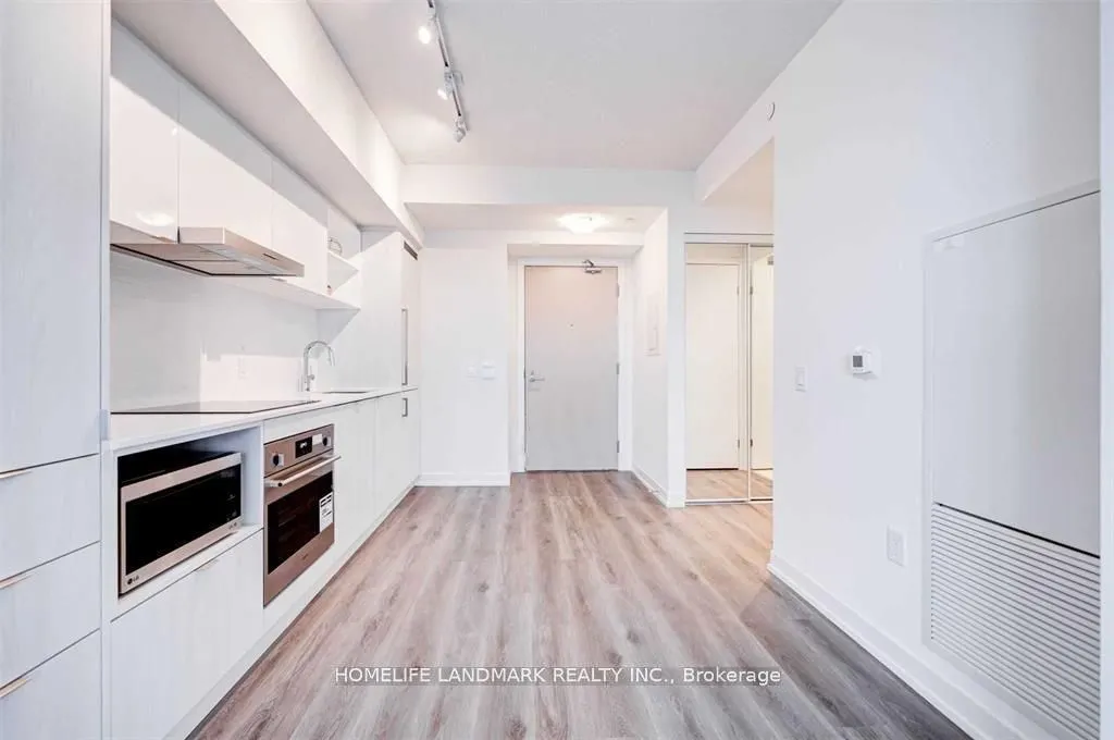 138 Downes Street, #2706