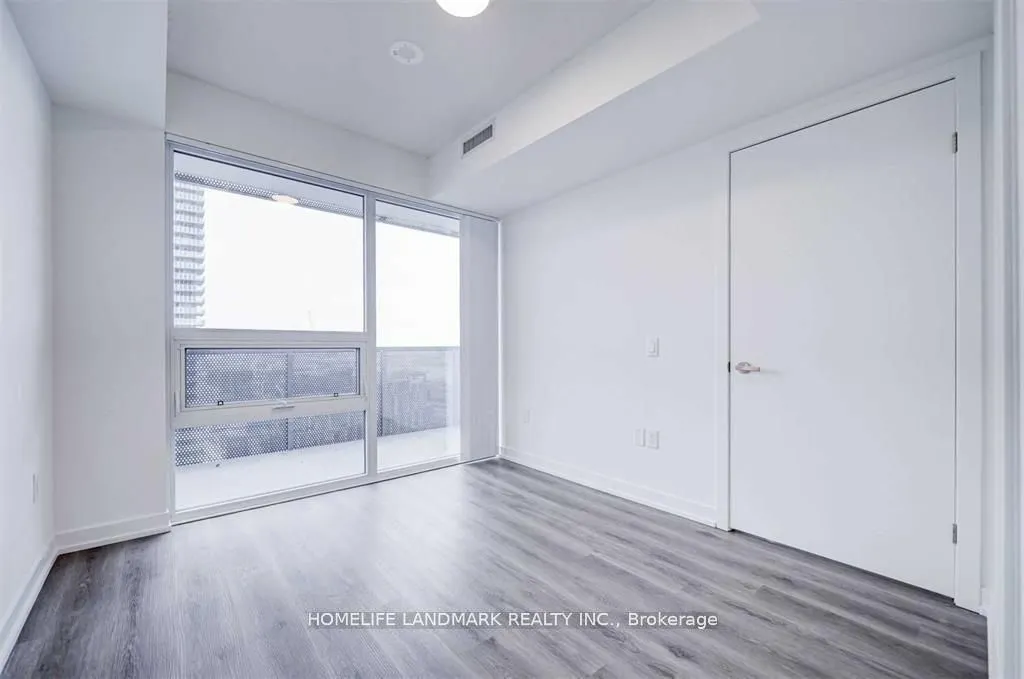 138 Downes Street, #2706