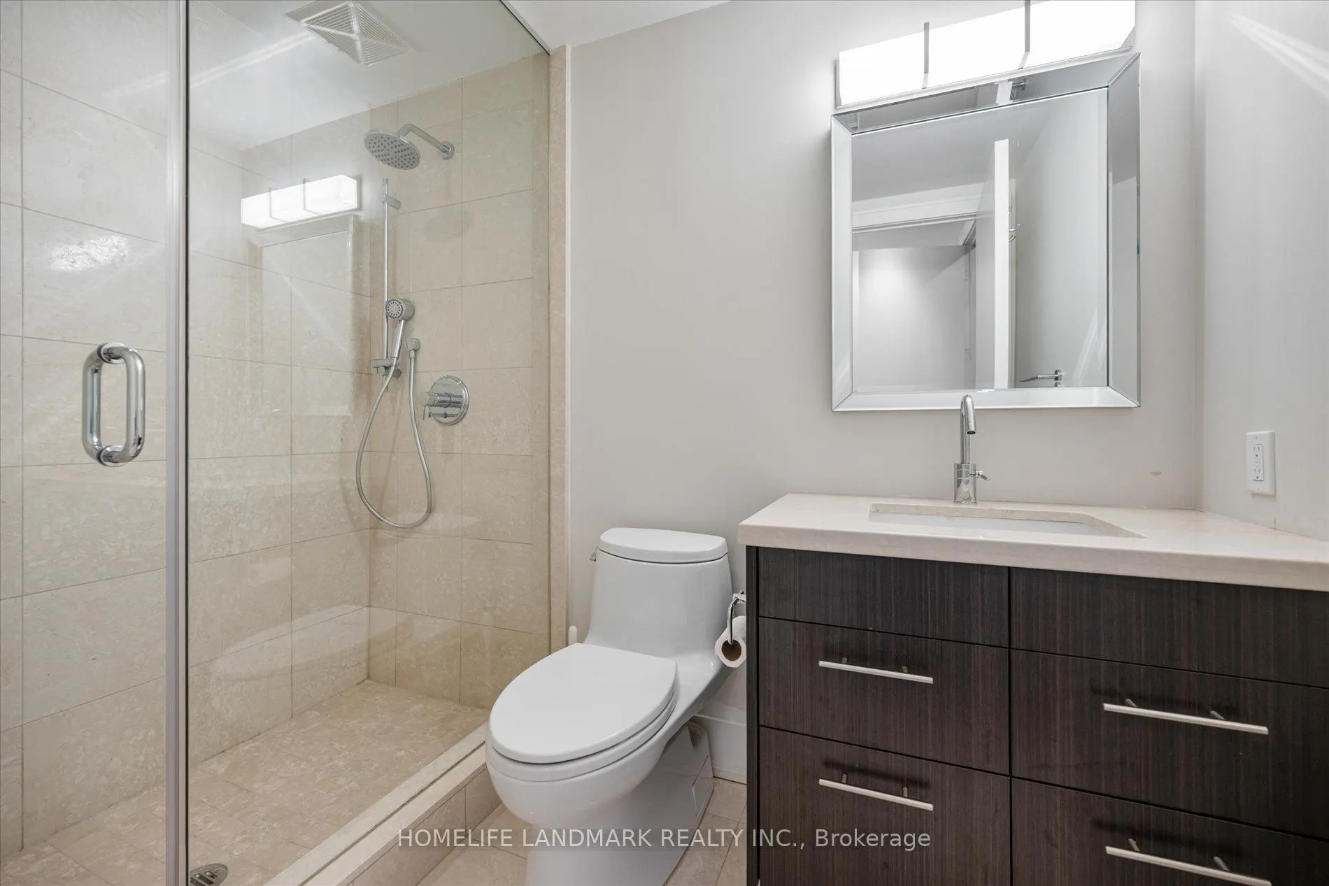 29 Queens Quay E, #102