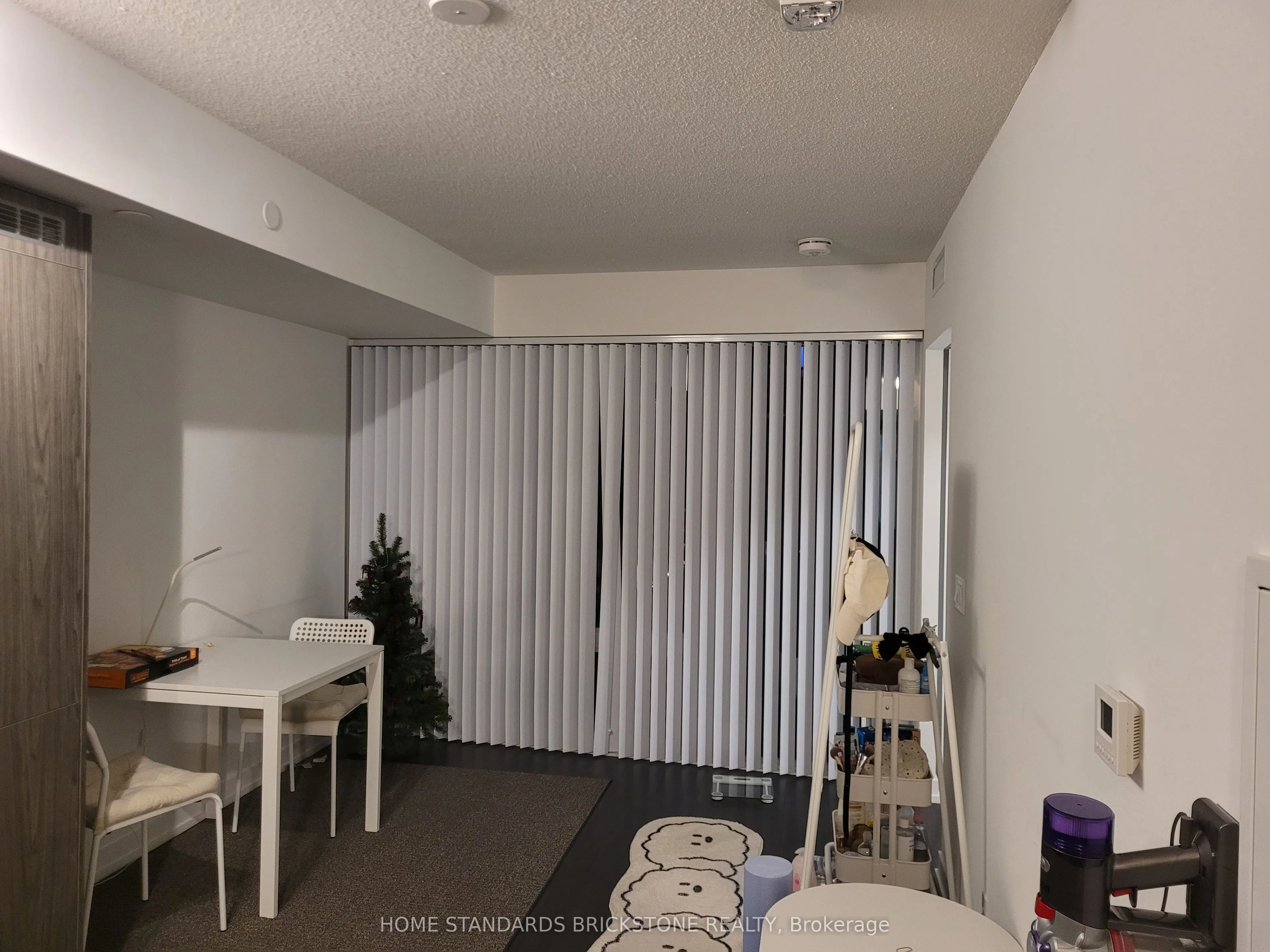 60 Shuter Street, #1017