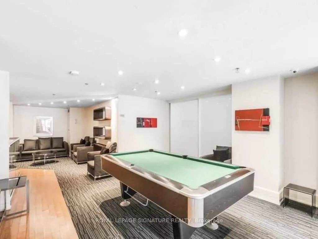 111 Elizabeth Street, #805