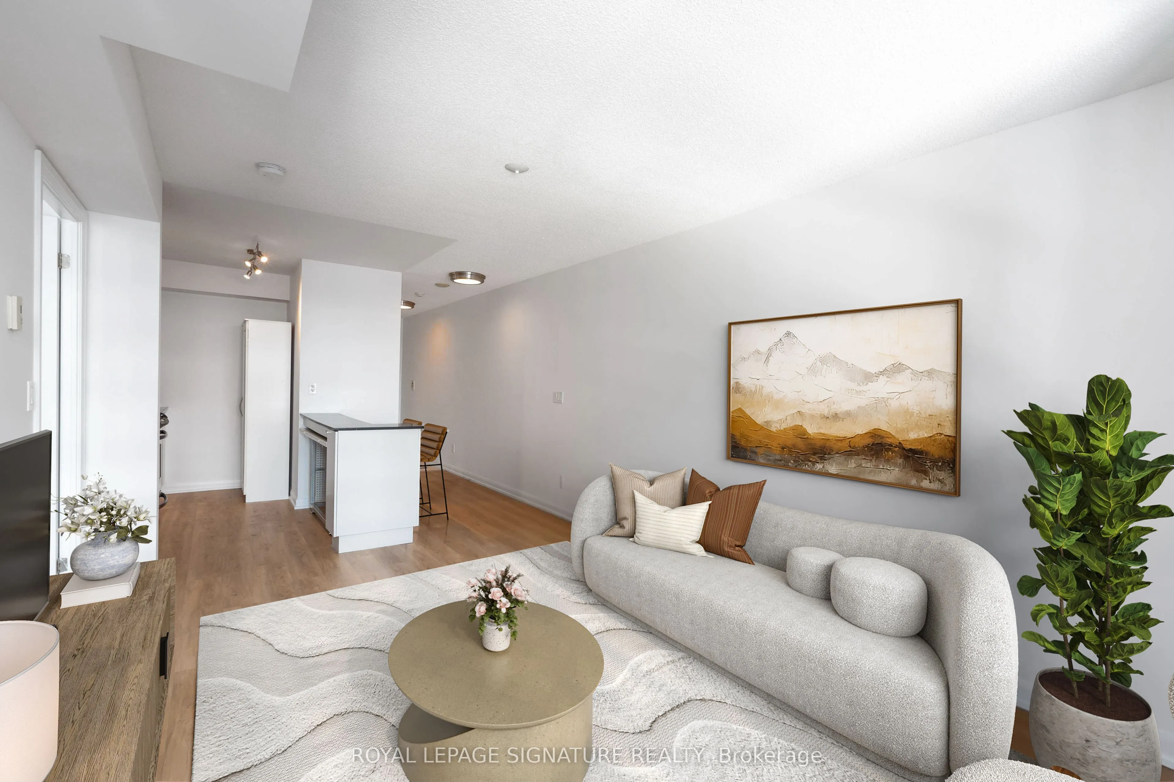 111 Elizabeth Street, #805