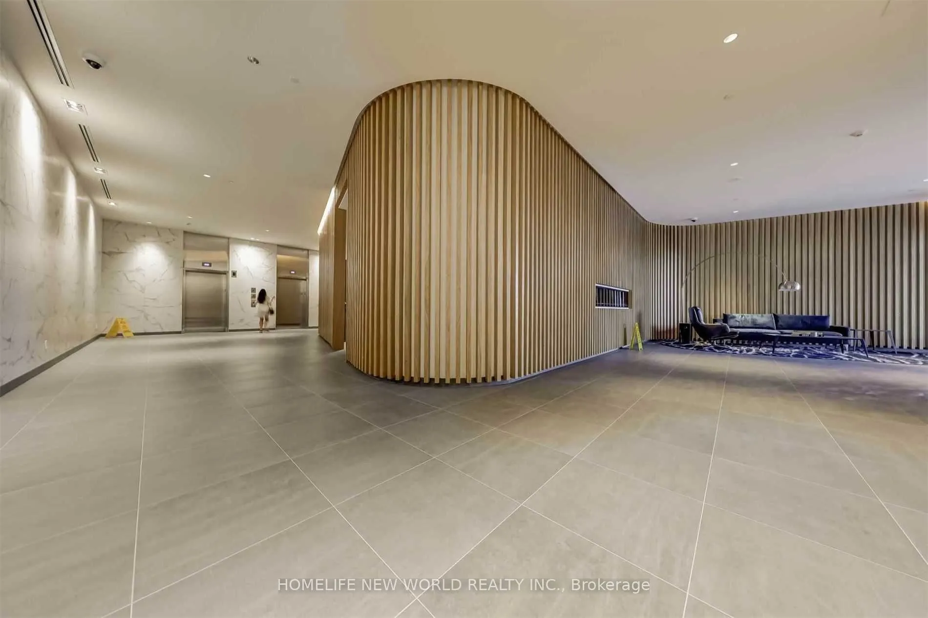 120 Varna Drive, #524