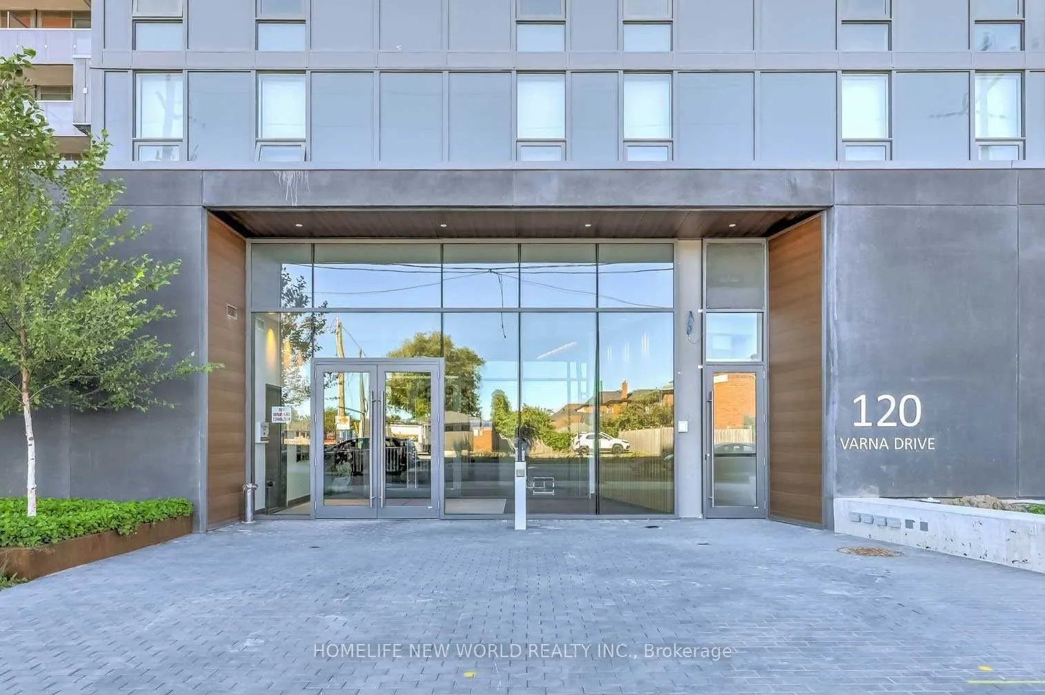 120 Varna Drive, #524