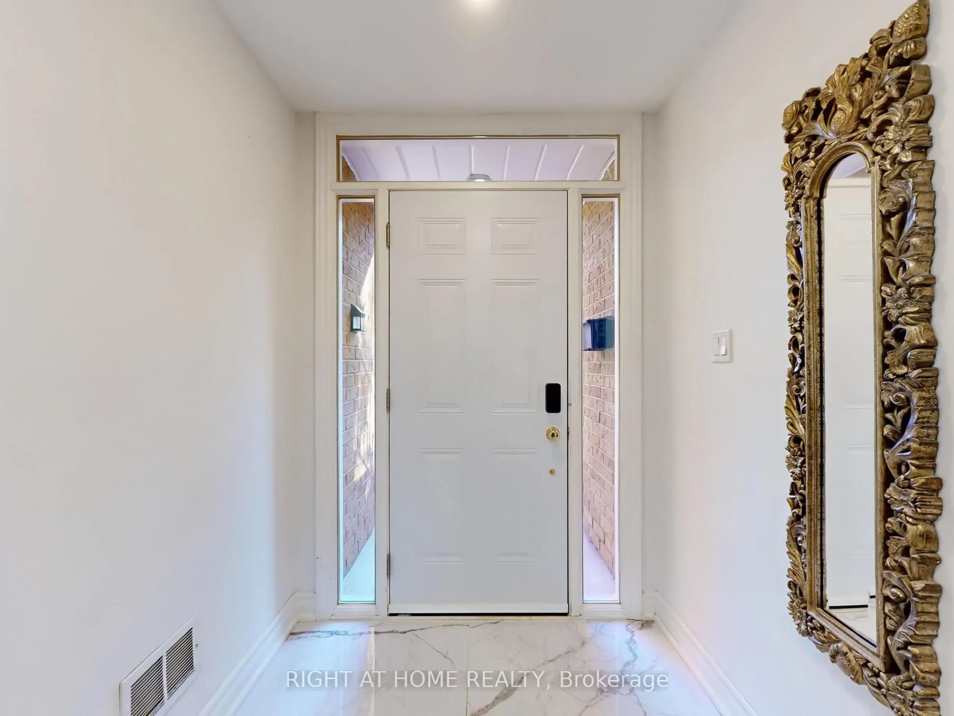 218 Erskine Avenue