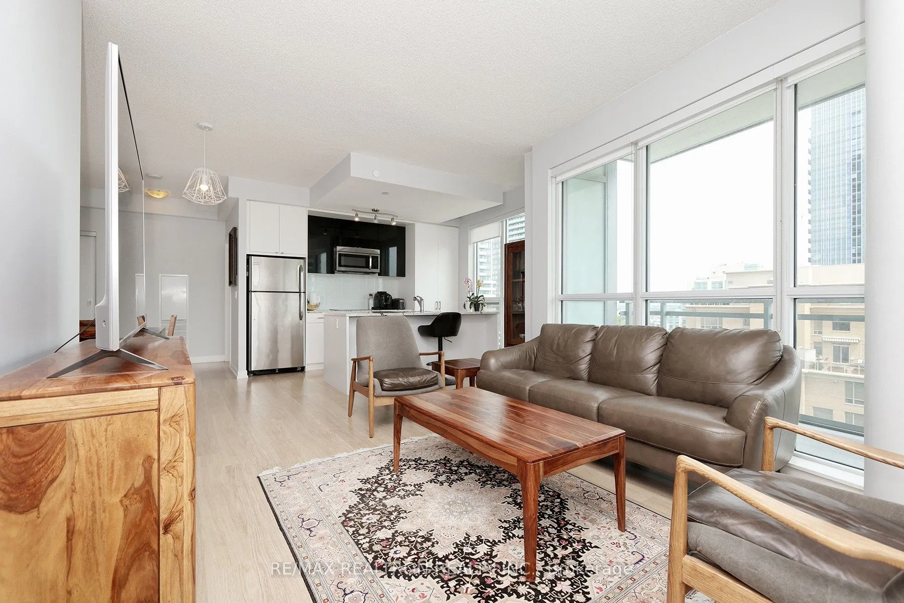 98 Lillian Street, #1517