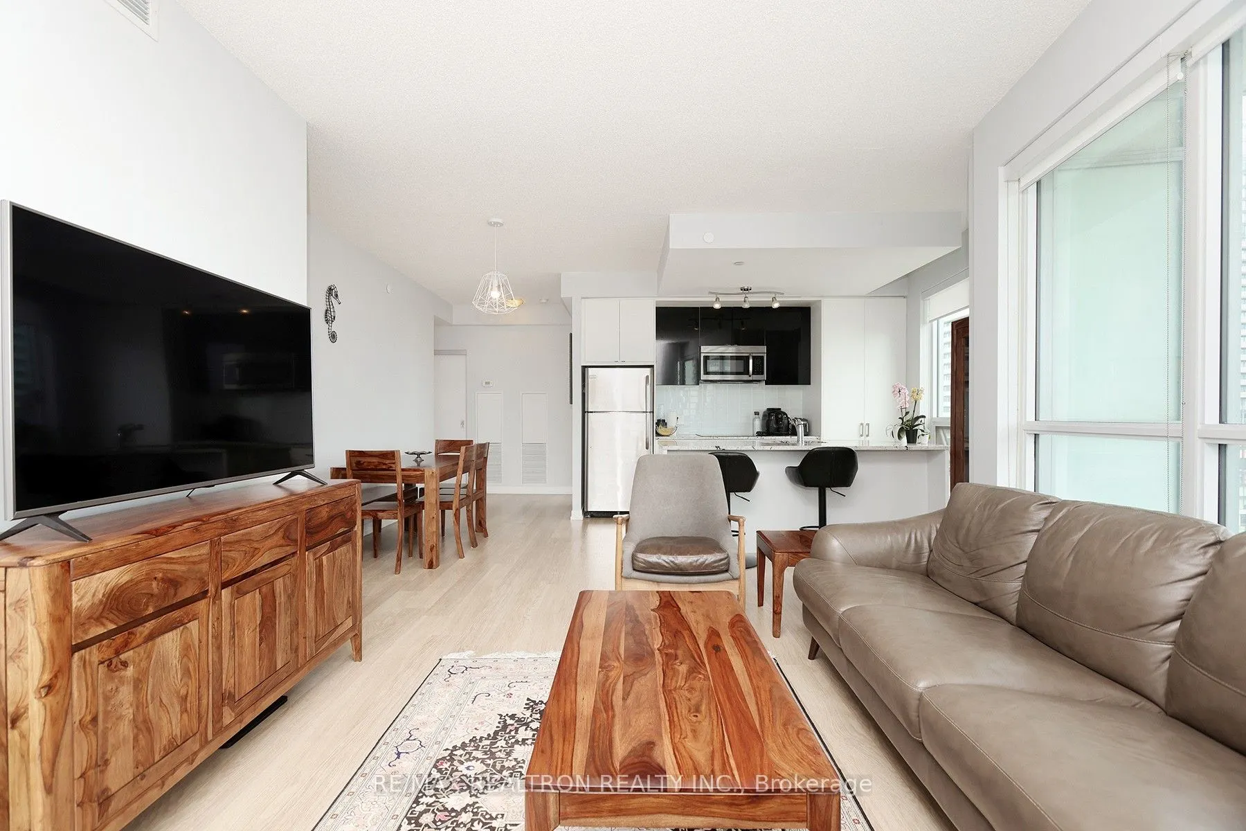 98 Lillian Street, #1517