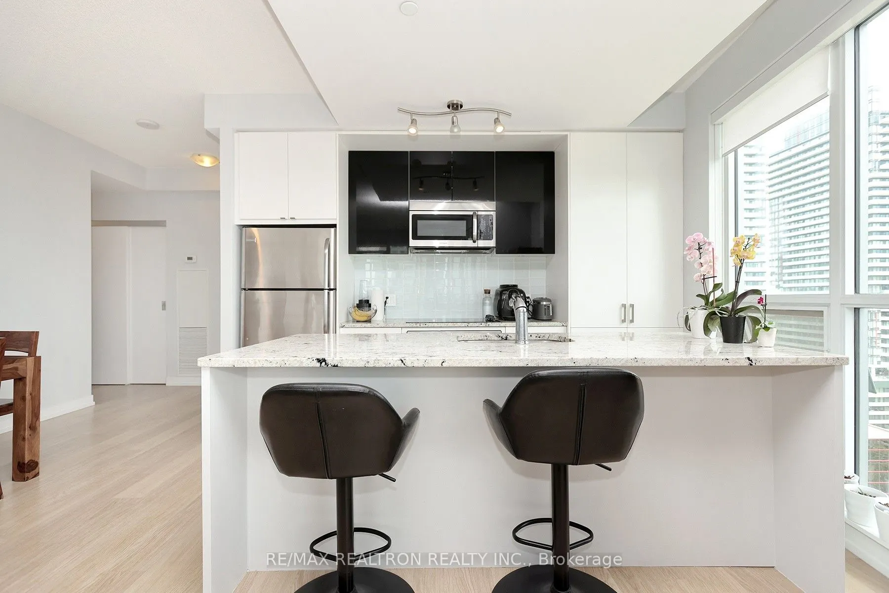 98 Lillian Street, #1517