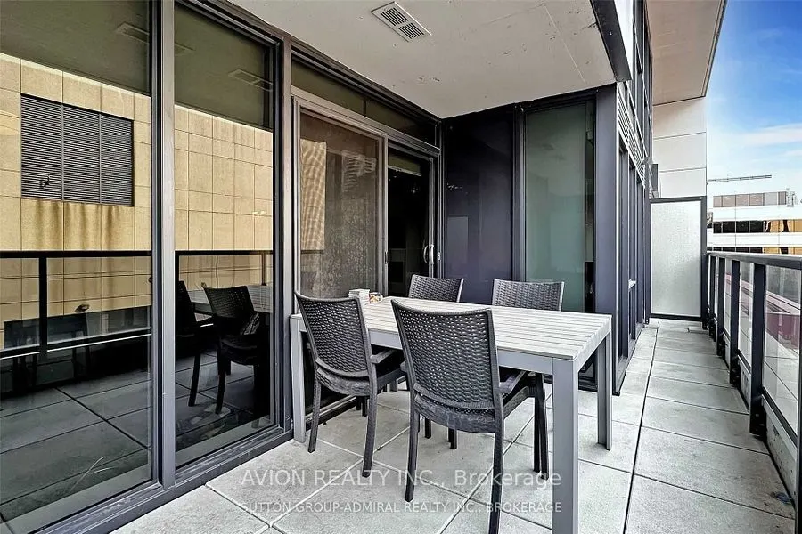 88 Sheppard Avenue E, #207
