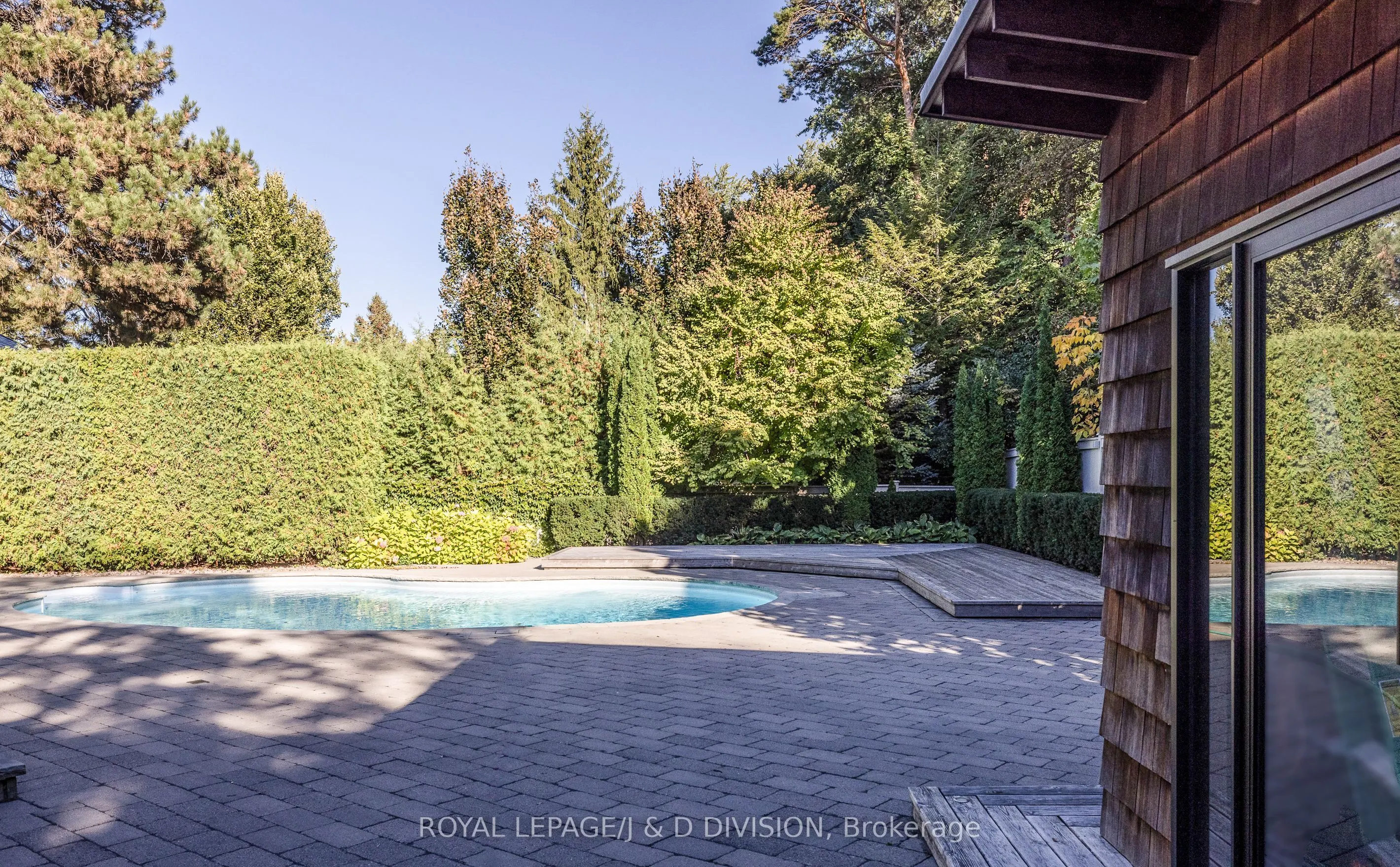 1 Valleyanna Drive