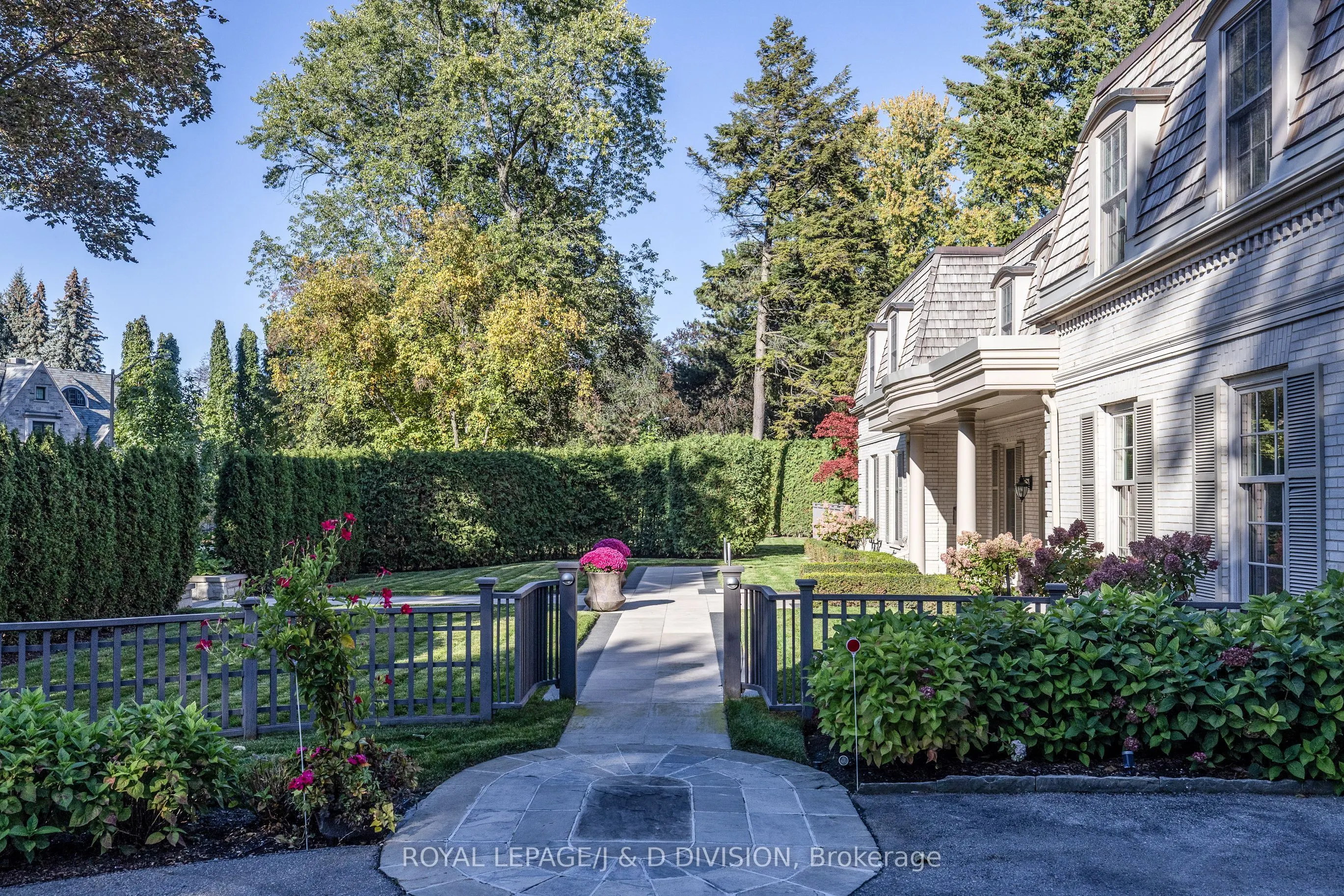 1 Valleyanna Drive
