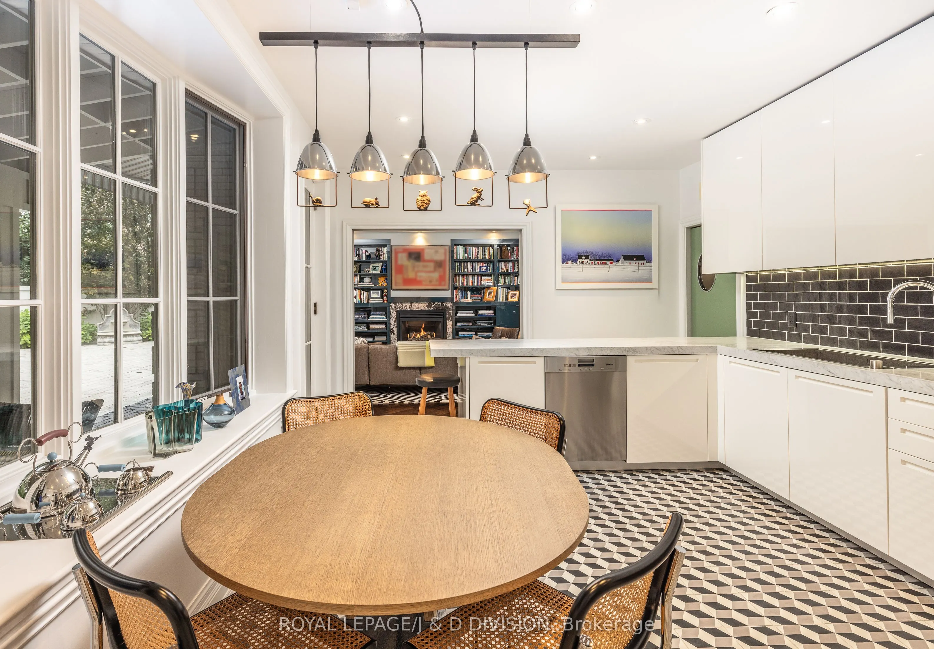 1 Valleyanna Drive