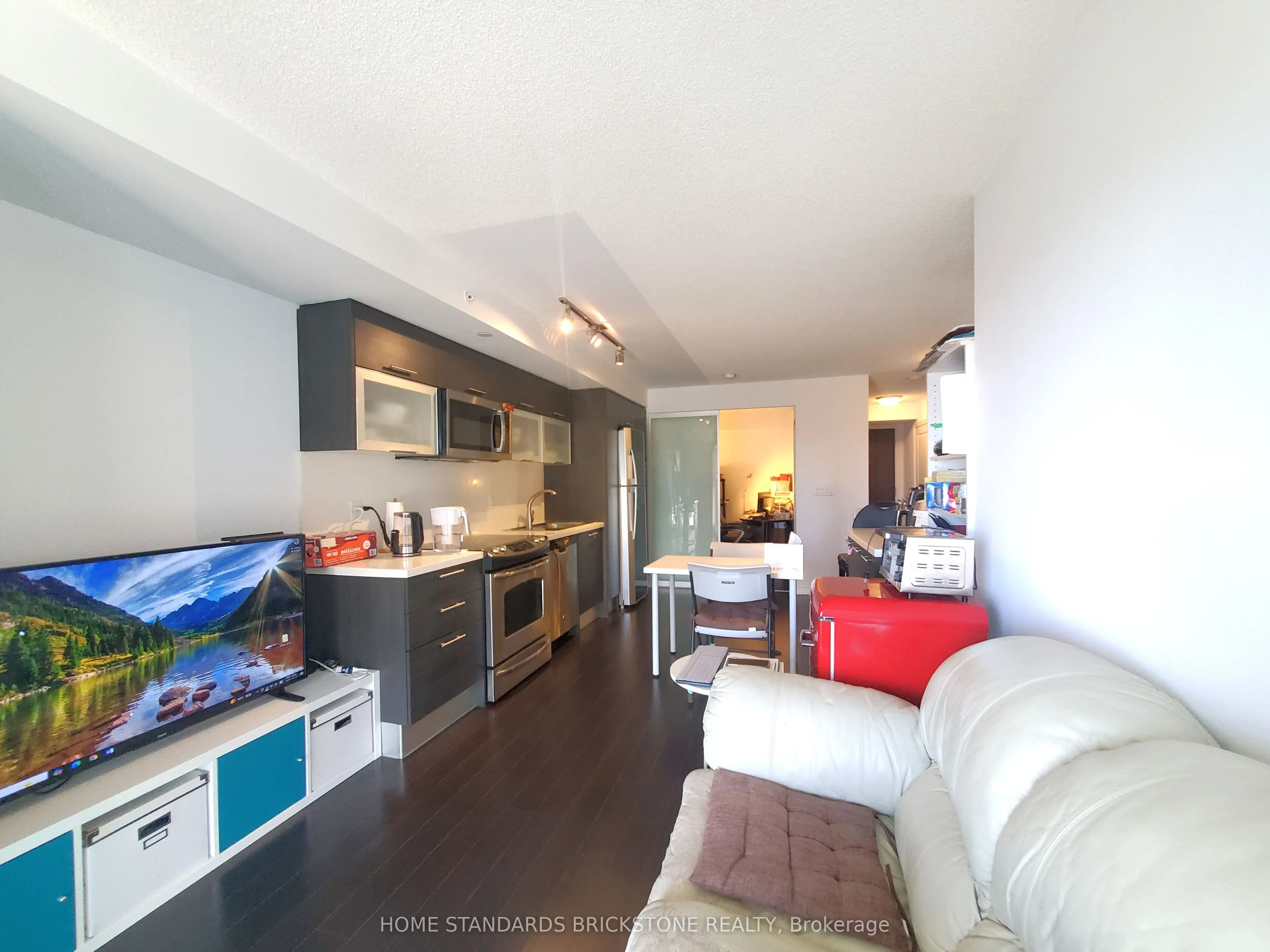 386 YONGE Street, #1804