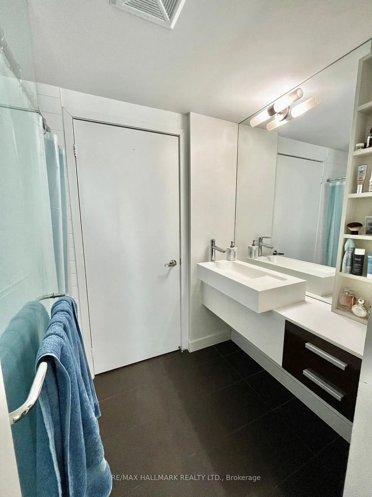 38 Dan Leckie Way, #710