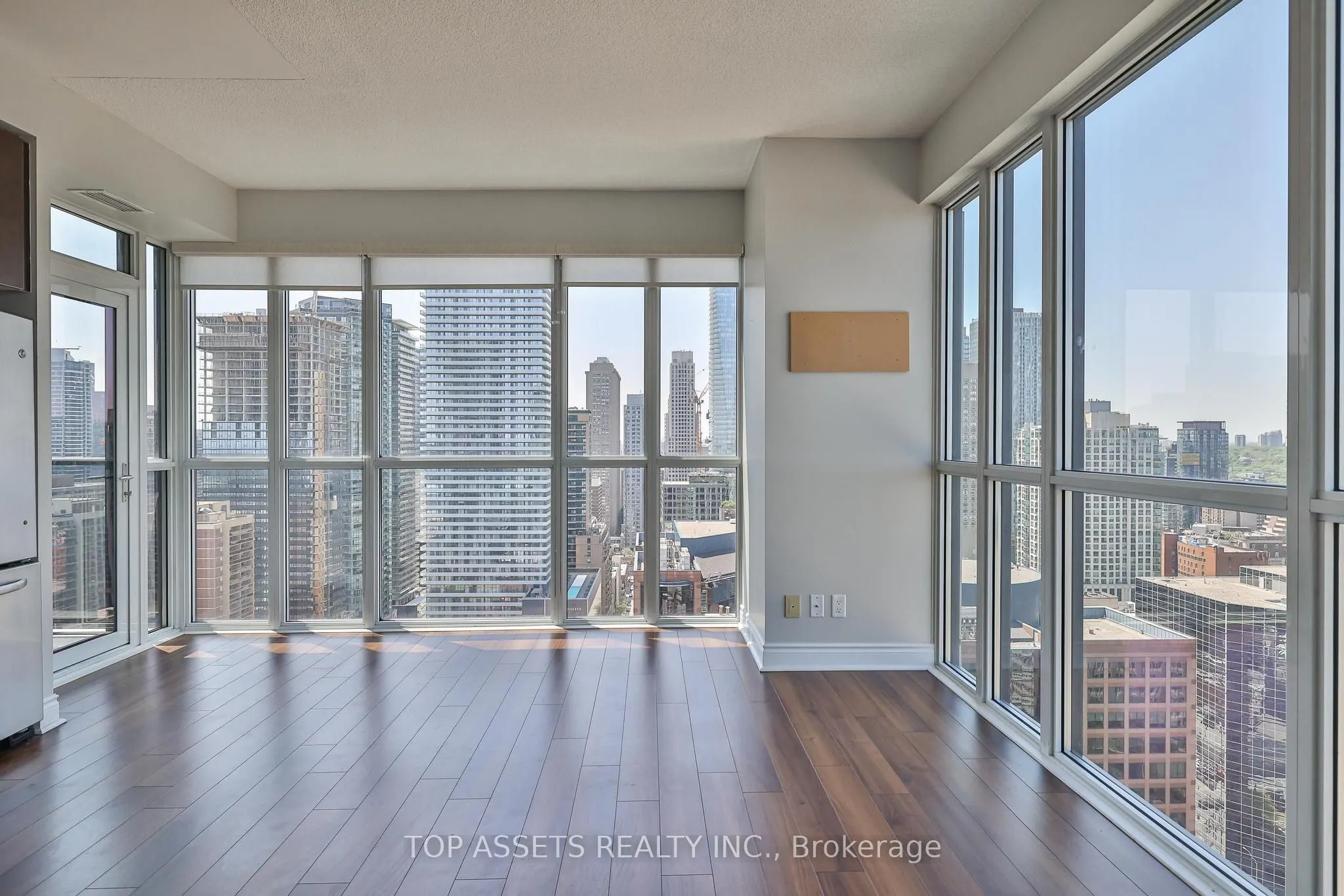 28 Ted Rogers Way, #3309