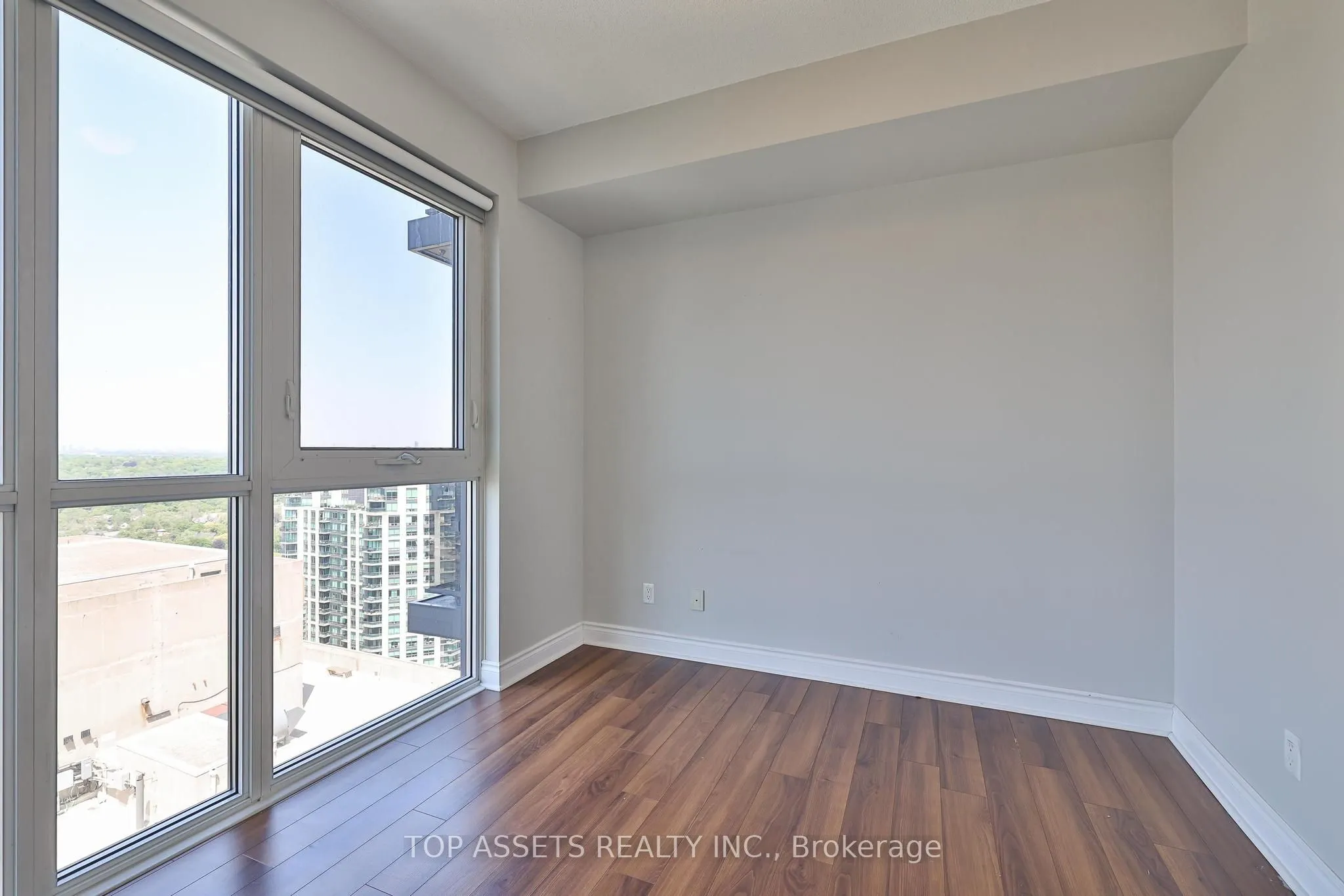 28 Ted Rogers Way, #3309