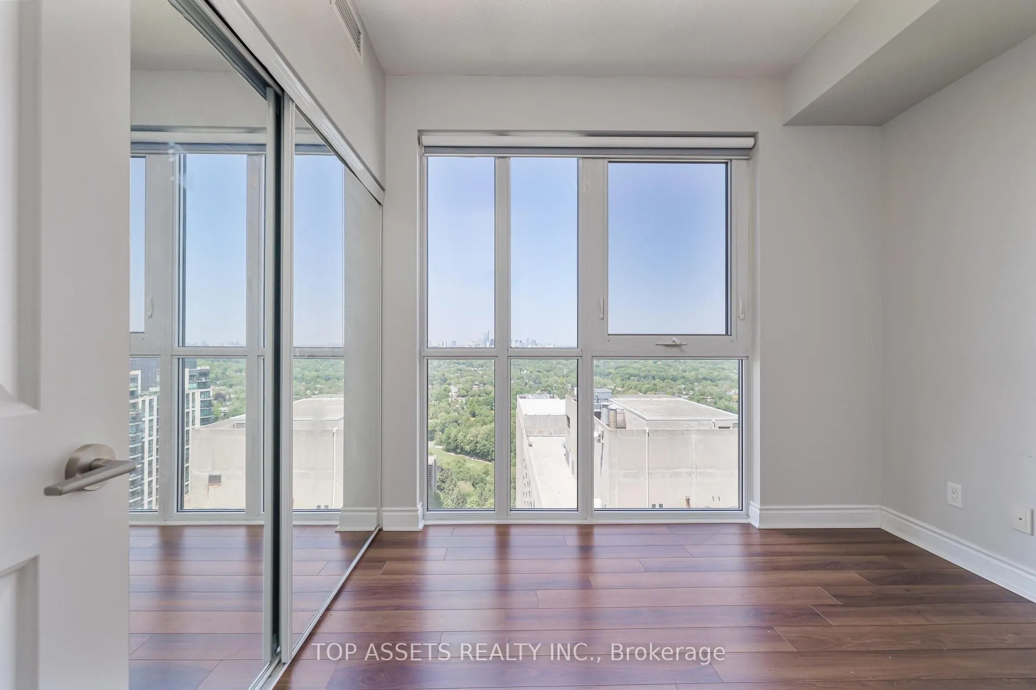 28 Ted Rogers Way, #3309