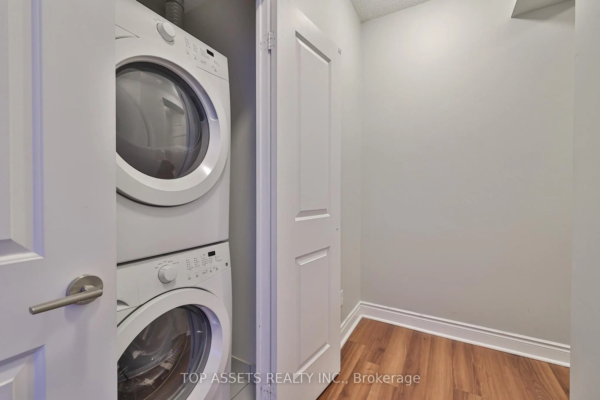 28 Ted Rogers Way, #3309